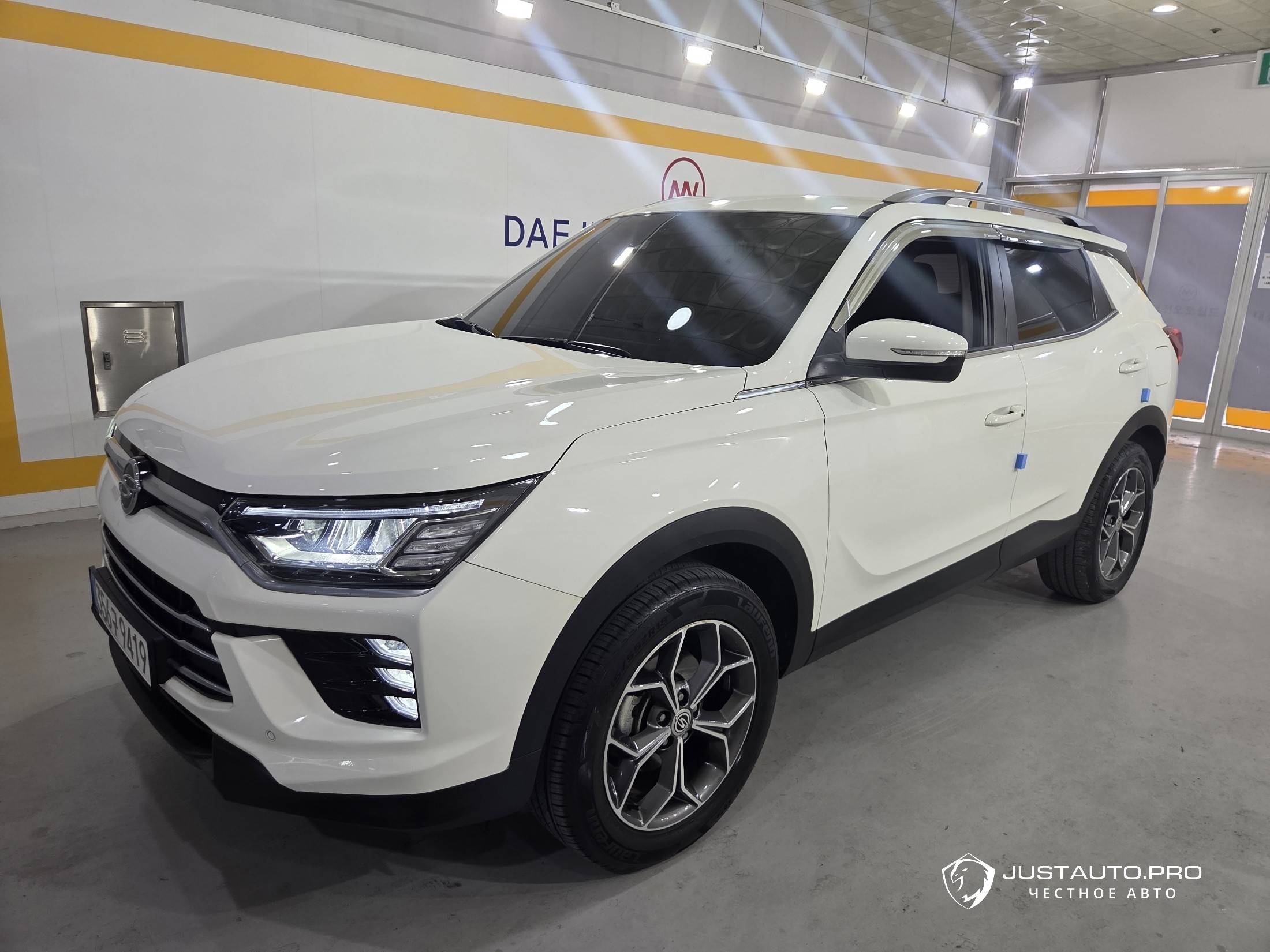 Автомобиль KG_Mobility_Ssangyong KORANDO