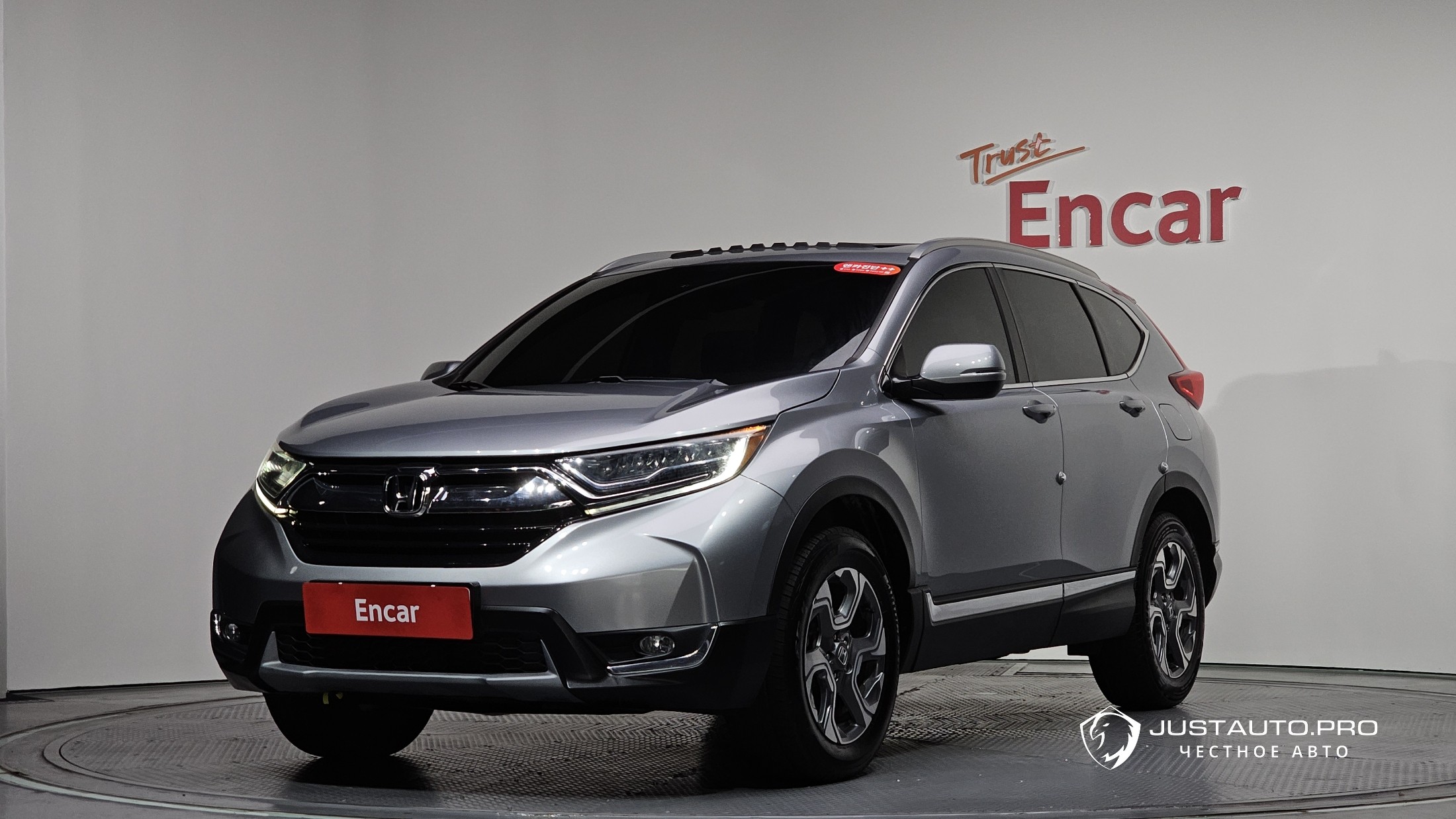 Автомобиль Honda CR-V