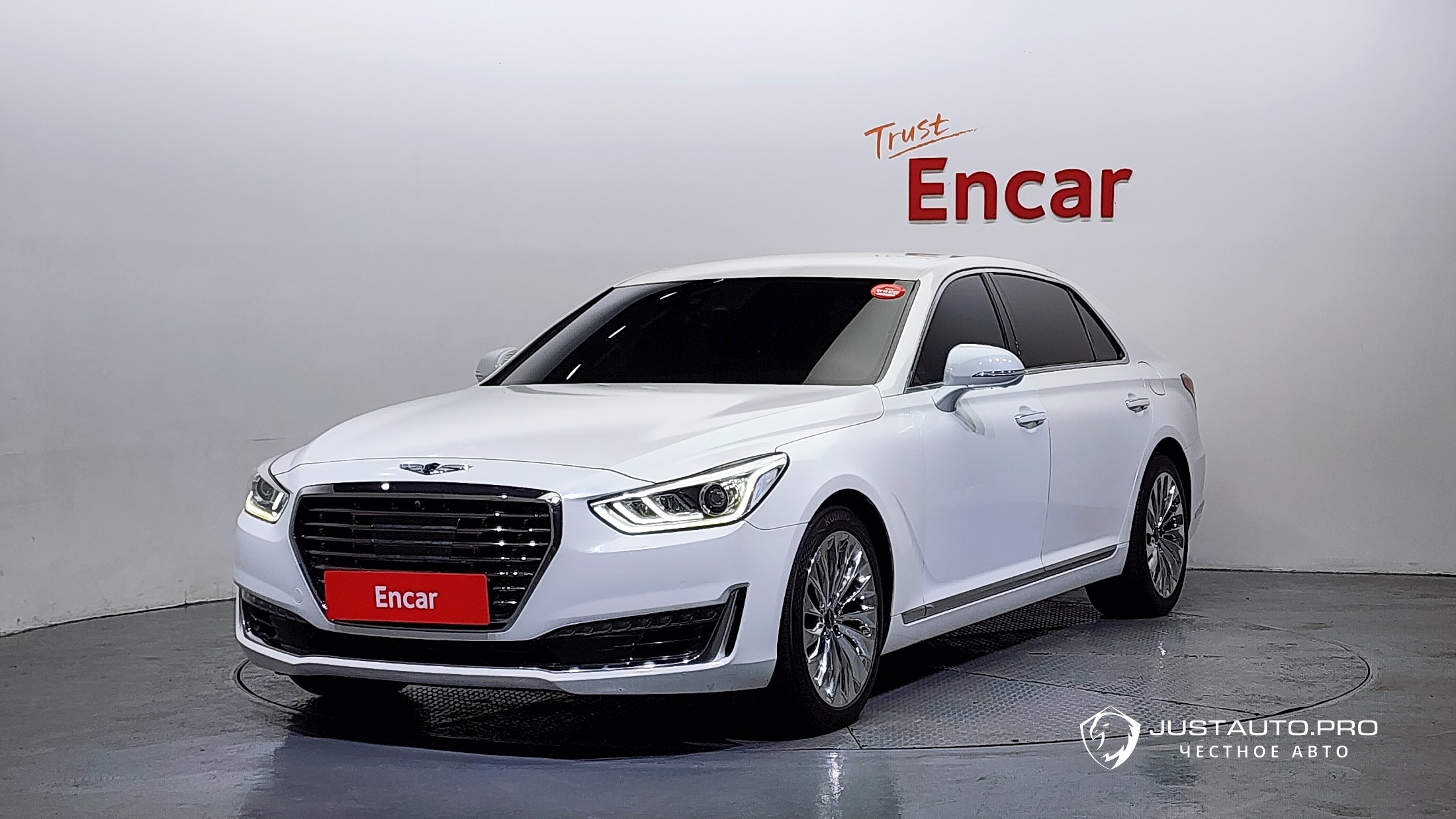 Автомобиль Genesis EQ900