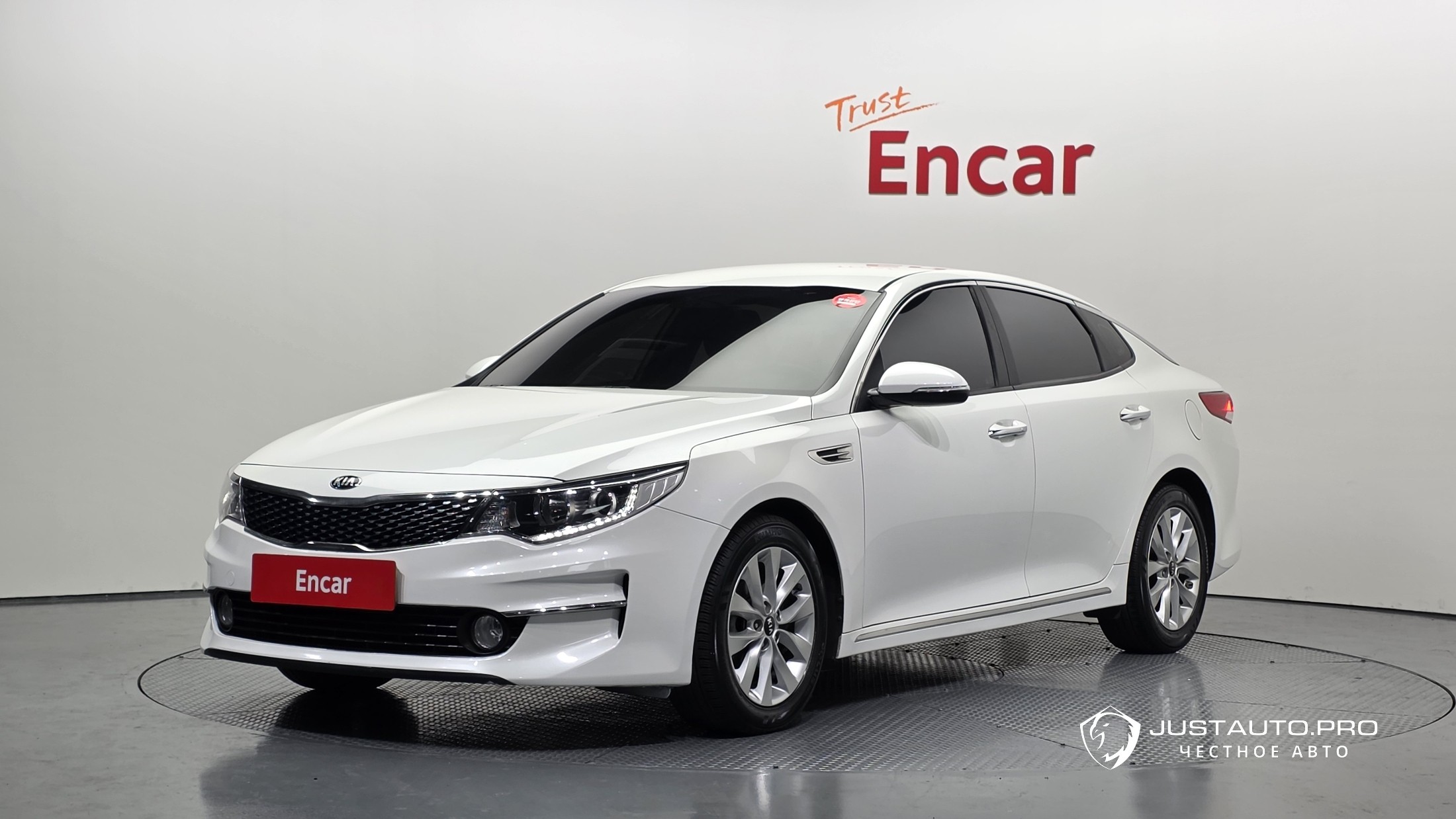Автомобиль Kia K5
