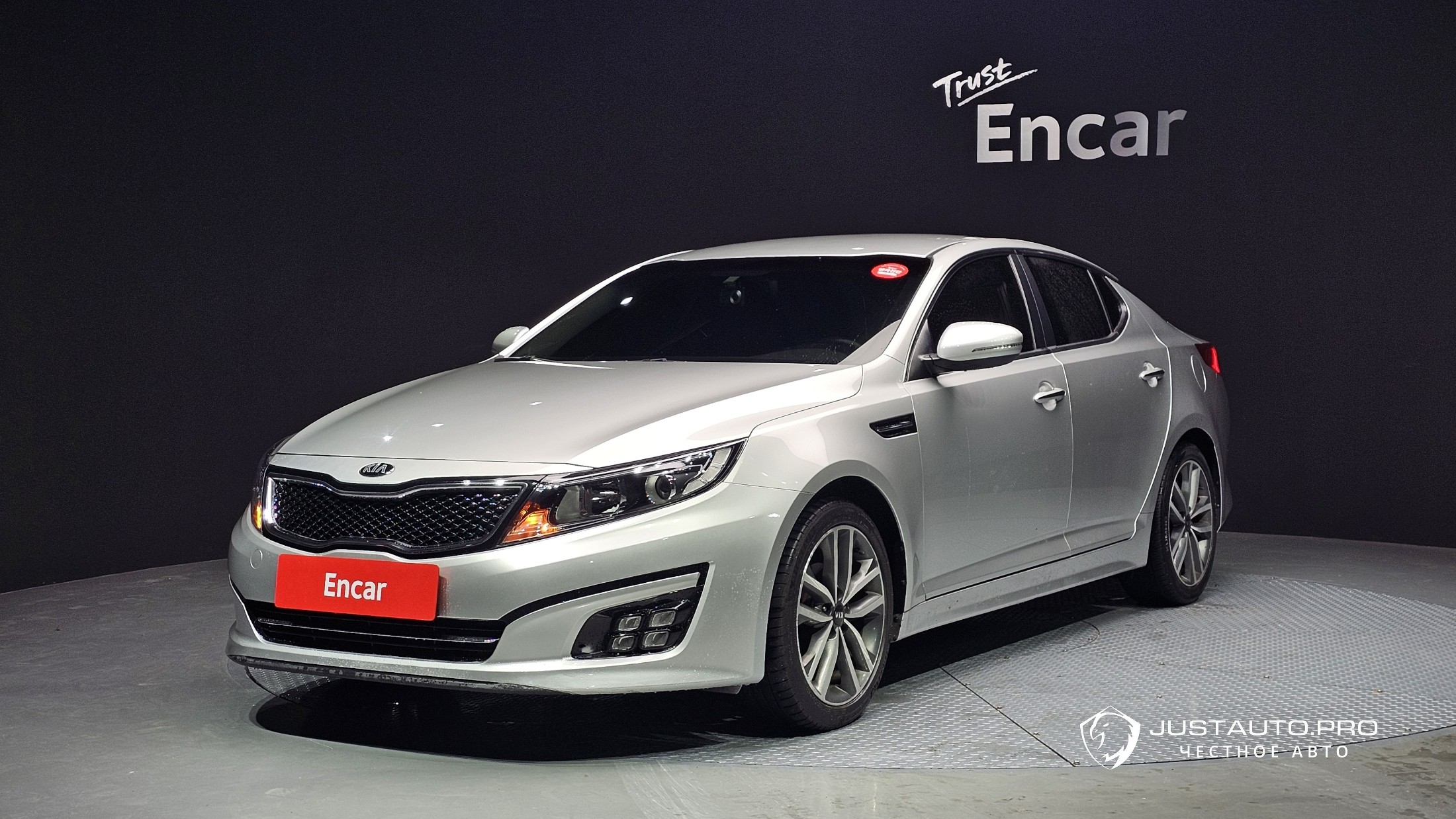 Автомобиль Kia K5