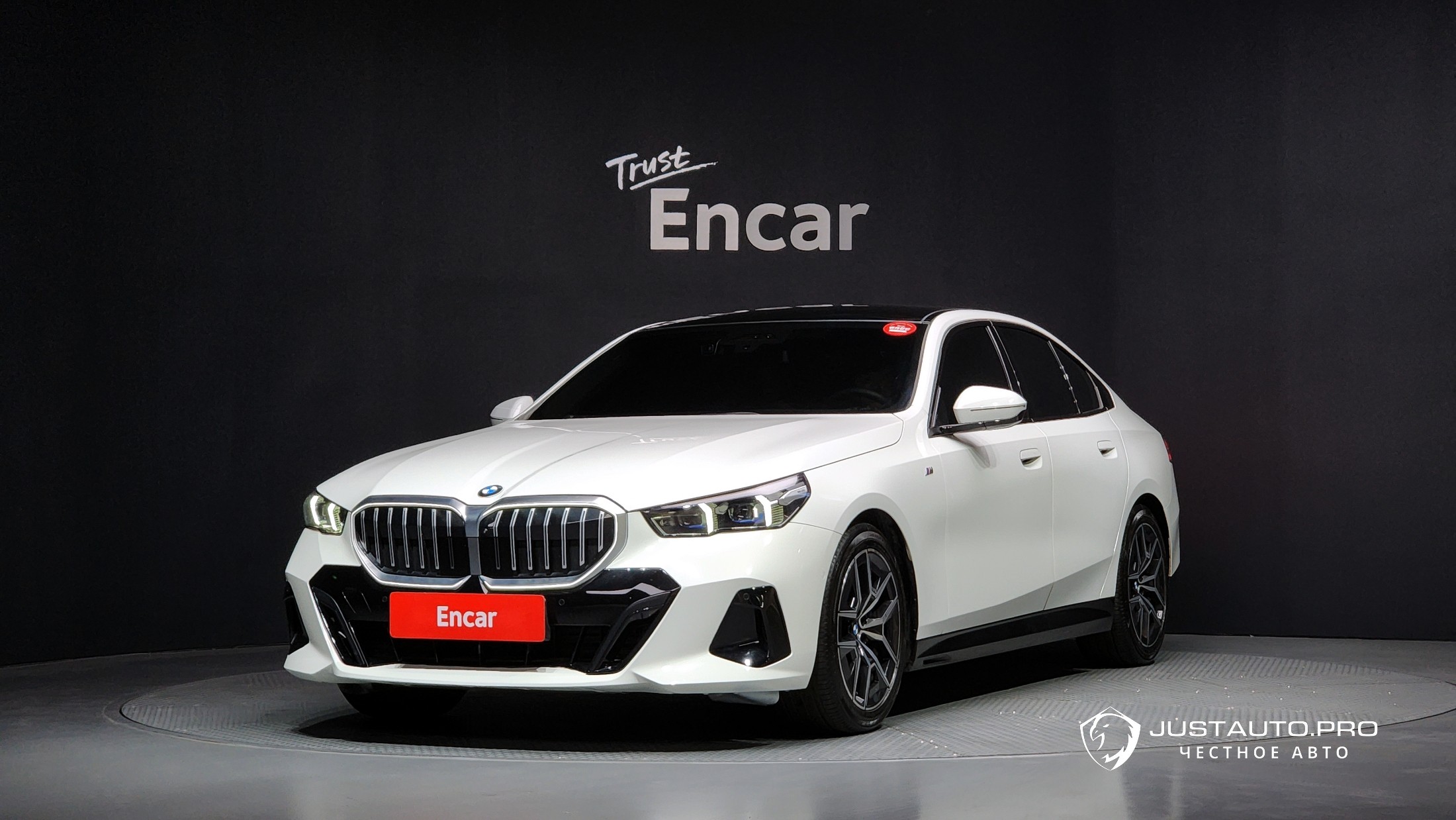 Автомобиль BMW 5-Series