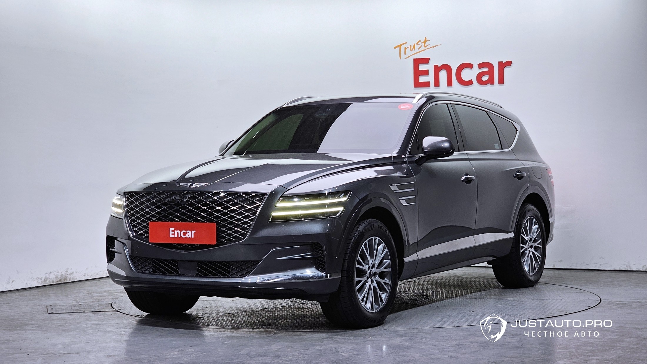 Автомобиль Genesis GV80
