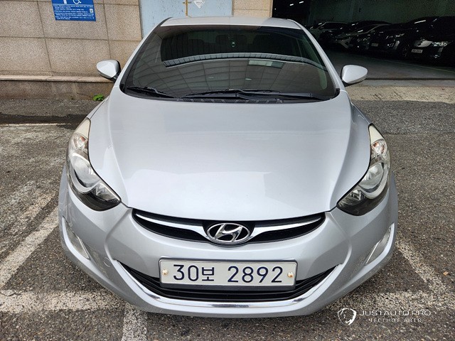 Автомобиль Hyundai AVANTE