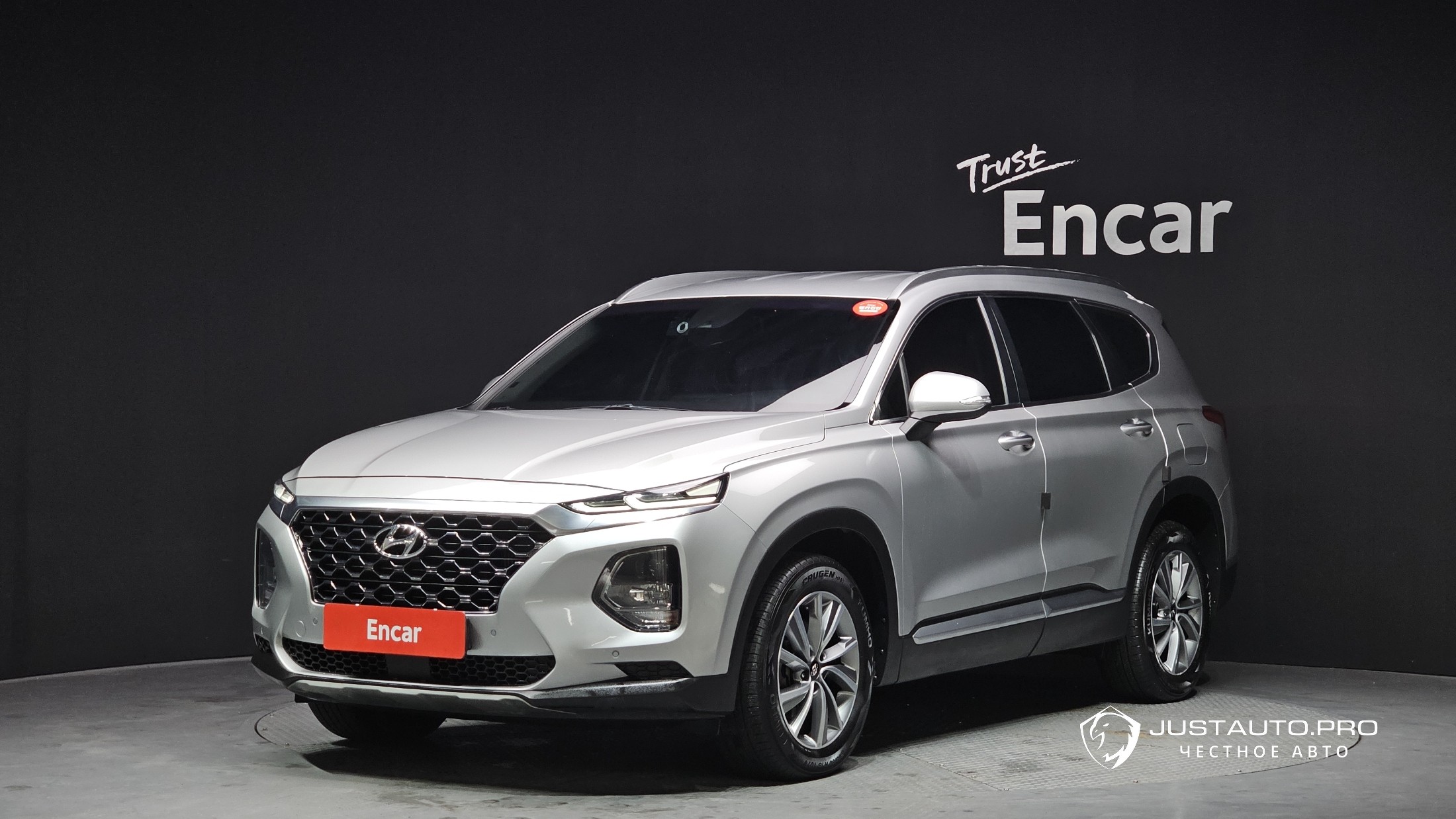 Автомобиль Hyundai Santafe