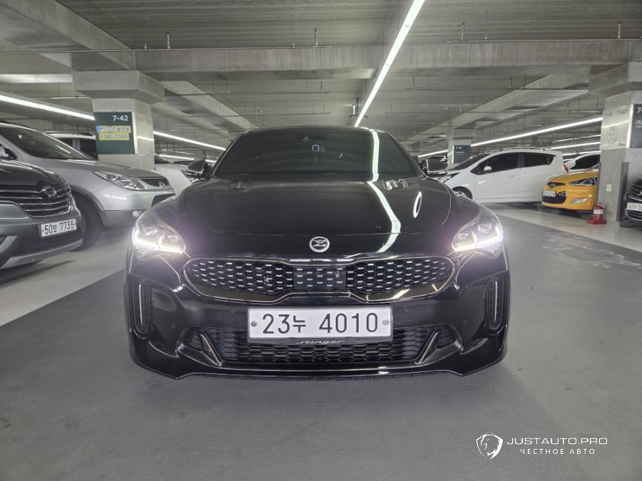 Автомобиль Kia Stinger
