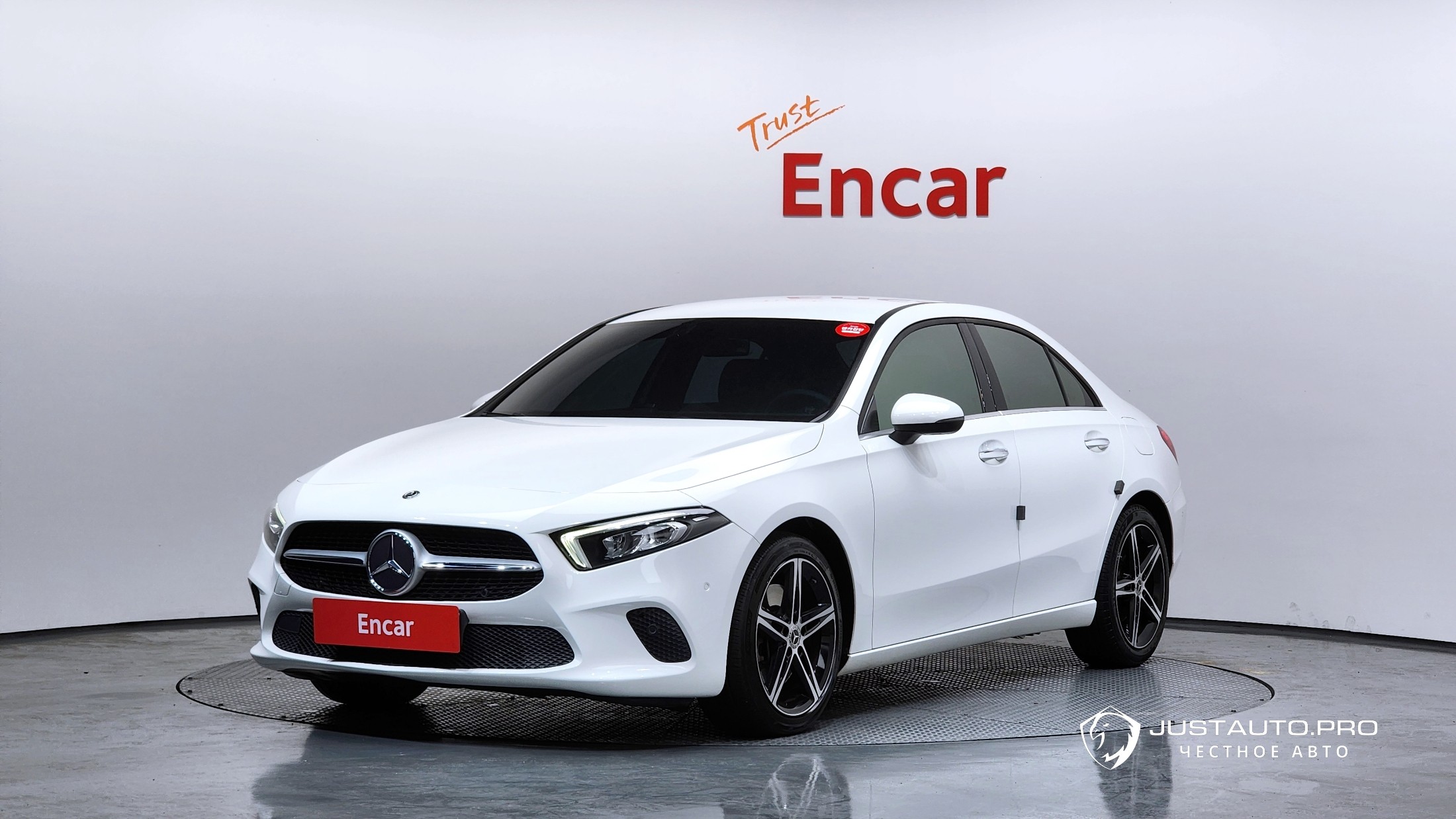 Автомобиль Mercedes-Benz A-Class