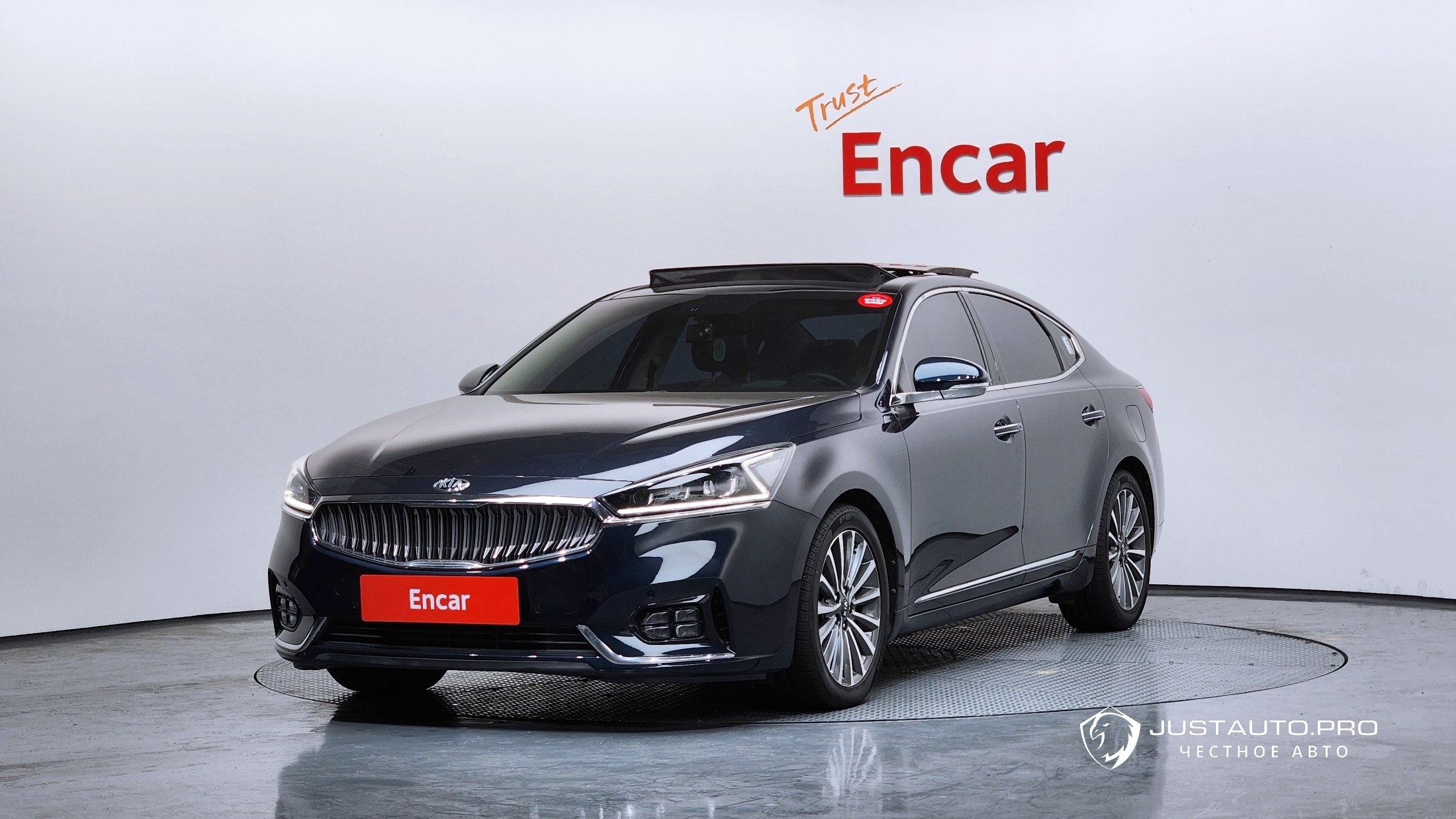 Автомобиль Kia K7