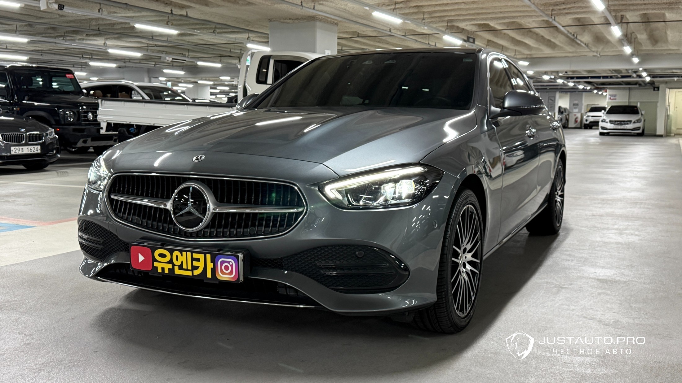 Автомобиль Mercedes-Benz C-Class