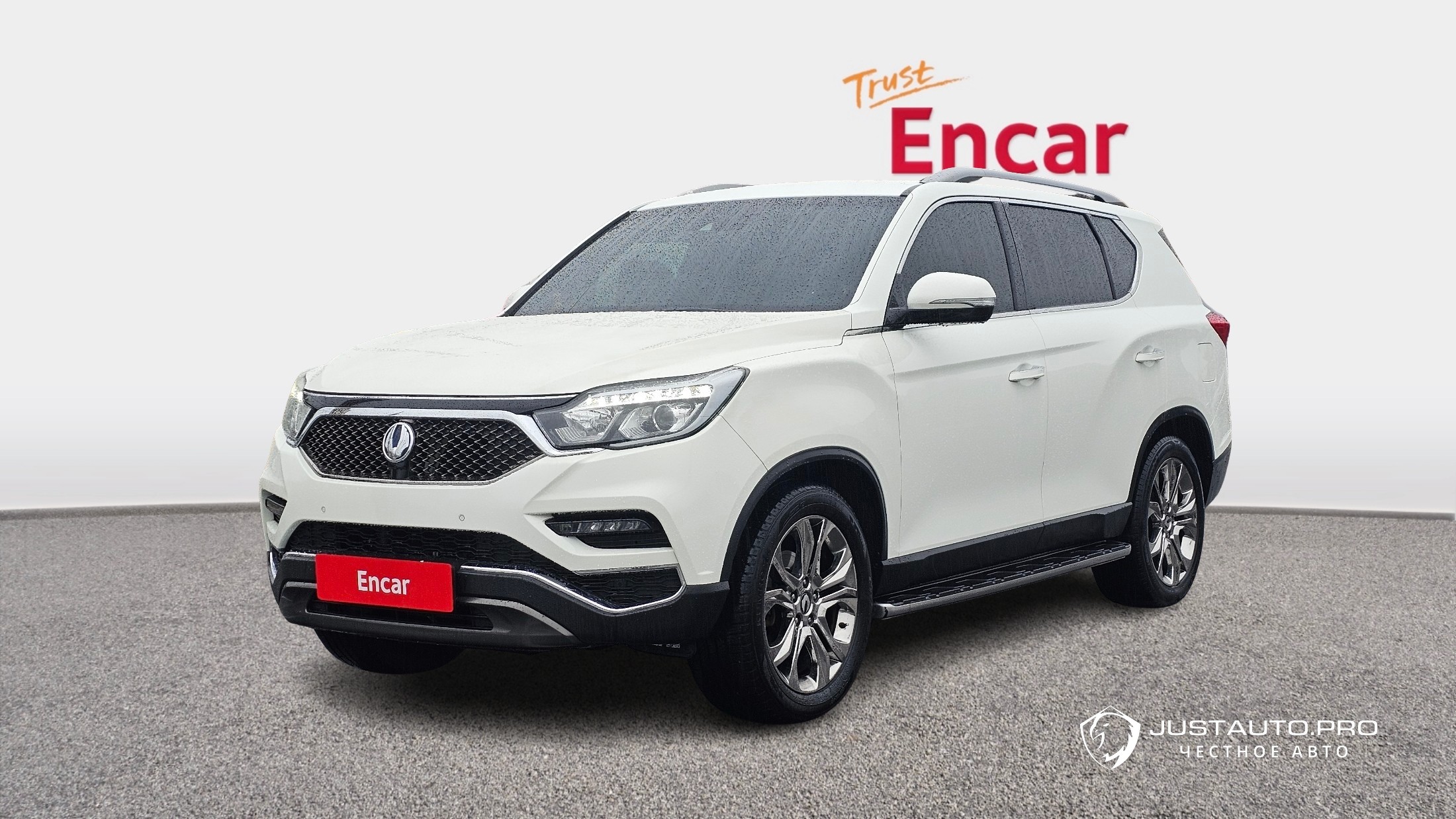 Автомобиль KG_Mobility_Ssangyong Rexton
