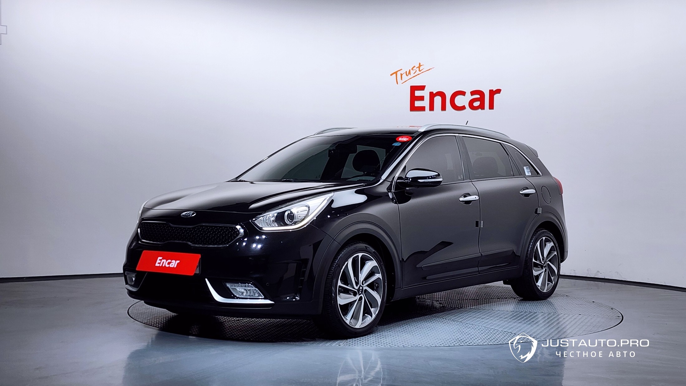 Автомобиль Kia Niro