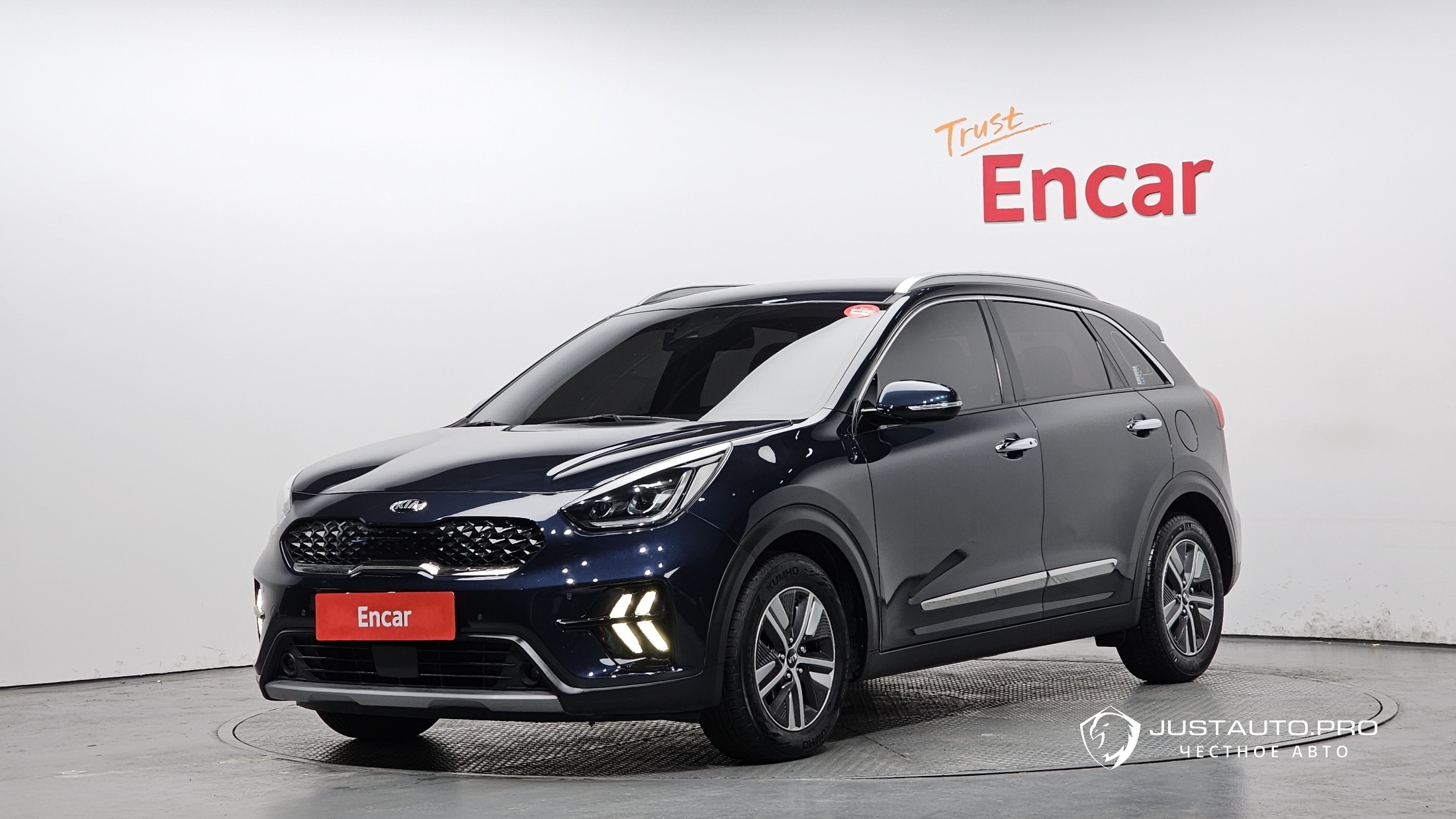 Автомобиль Kia Niro