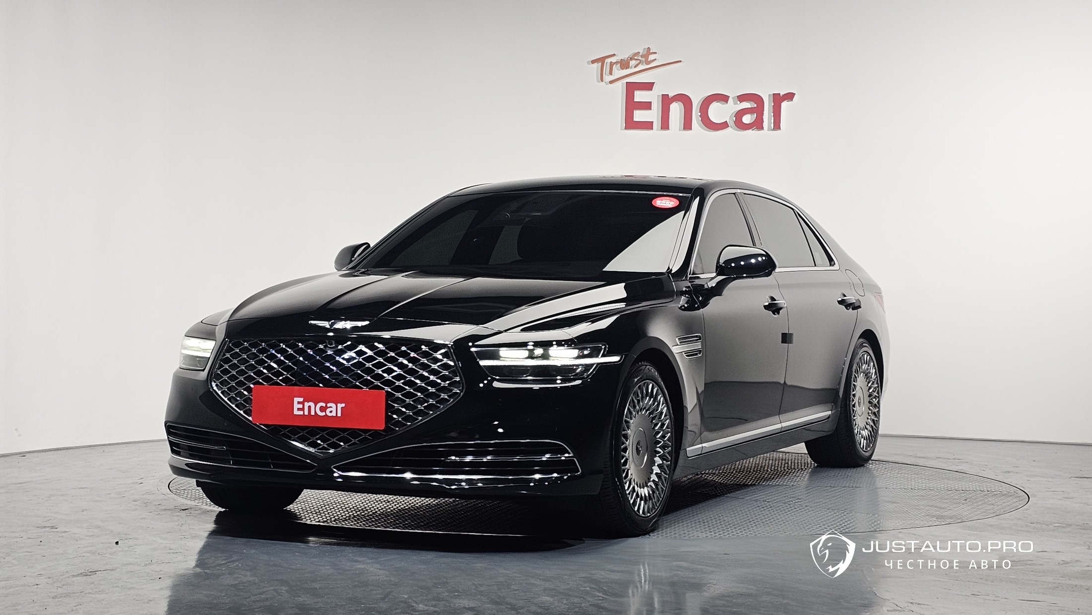 Автомобиль Genesis G90