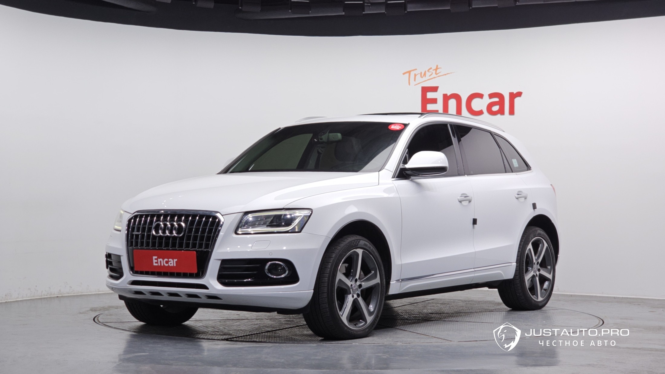 Автомобиль Audi Q5