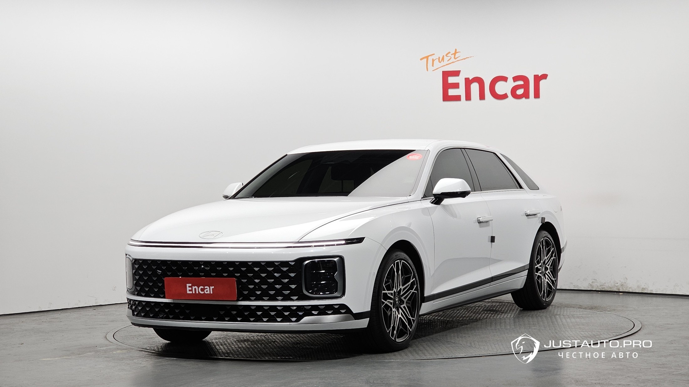 Автомобиль Hyundai Grandeur