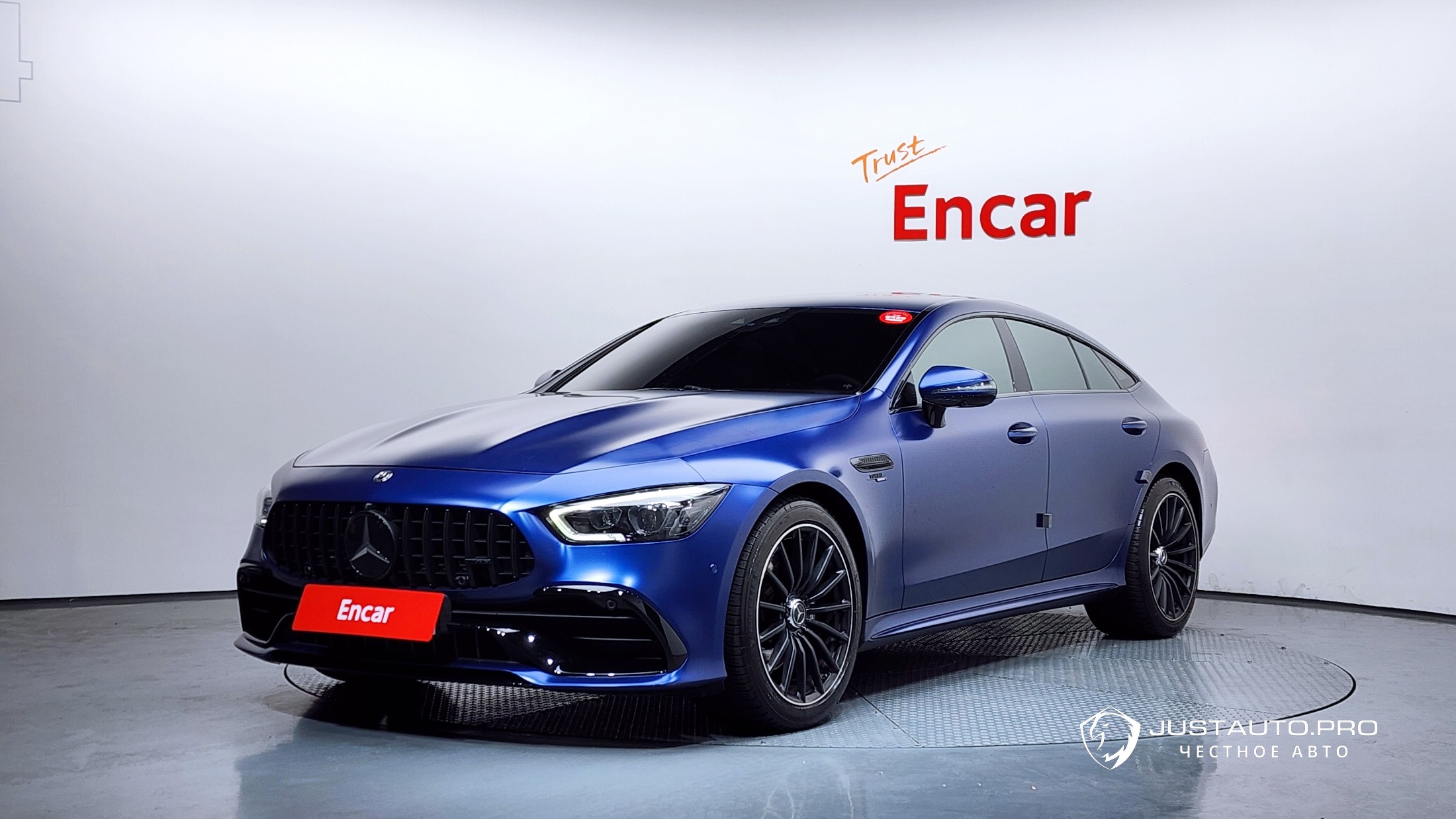 Автомобиль Mercedes-Benz AMG GT