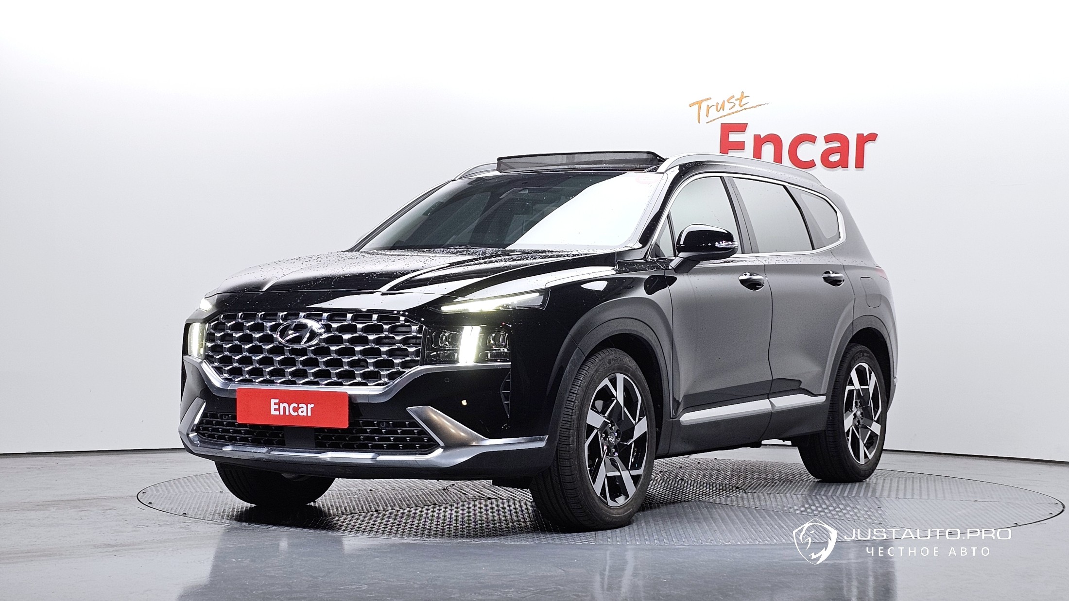 Автомобиль Hyundai Santafe