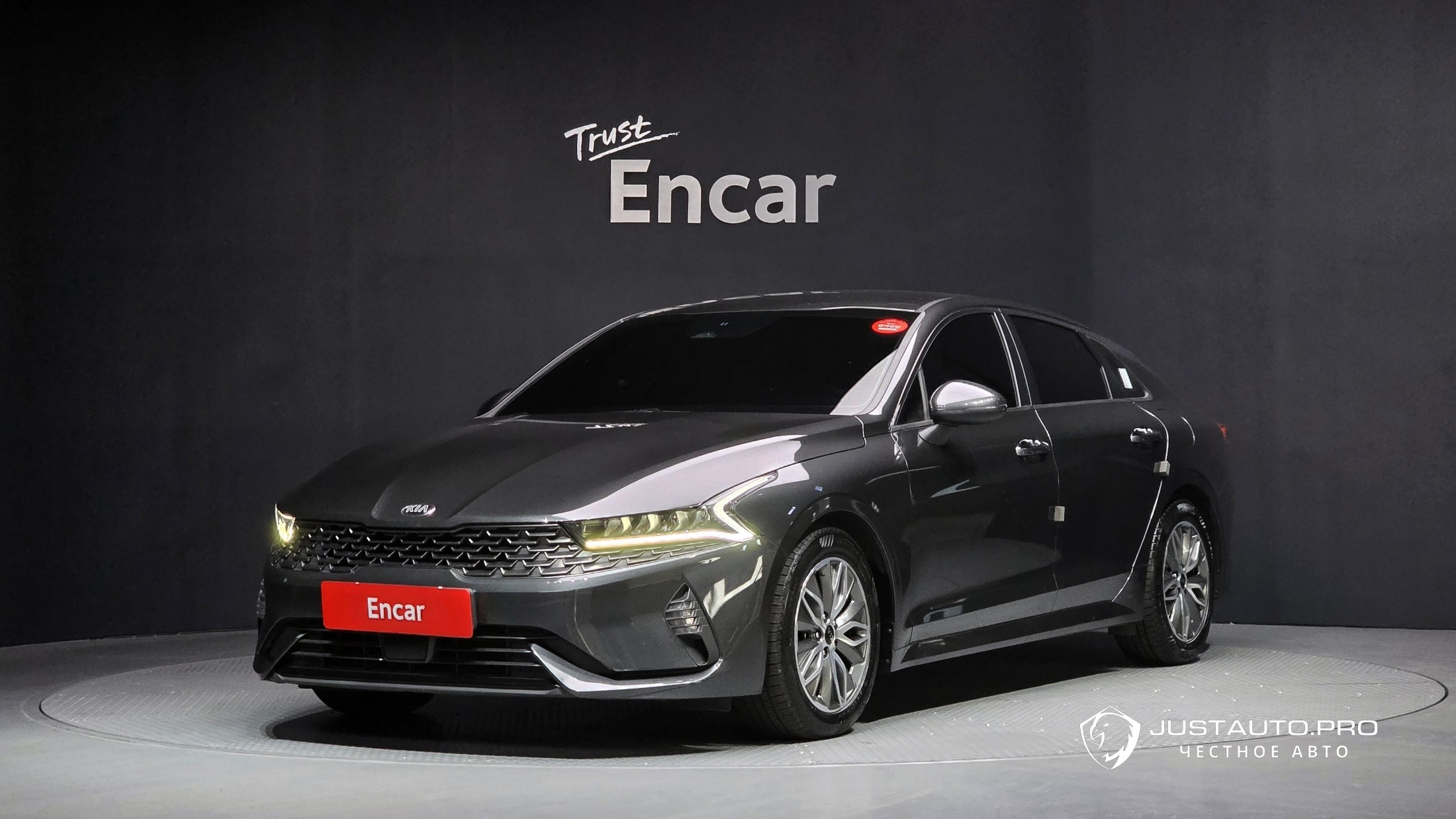 Автомобиль Kia K5