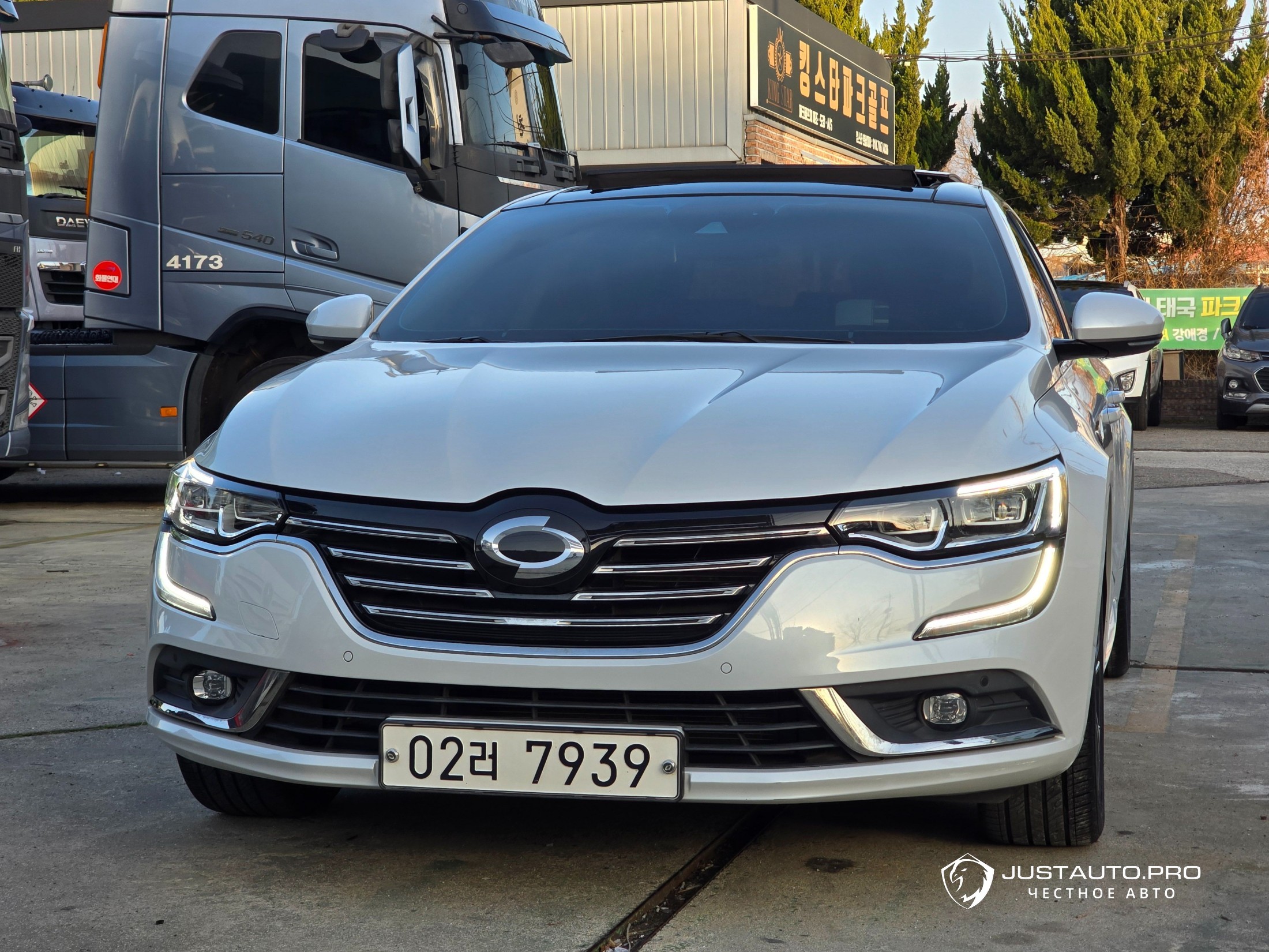 Автомобиль Renault-KoreaSamsung SM6