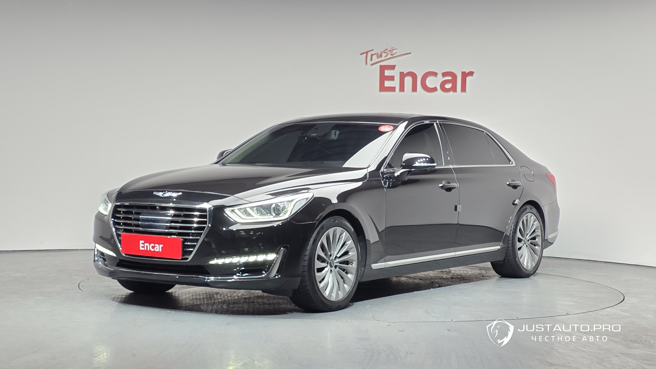 Автомобиль Genesis EQ900