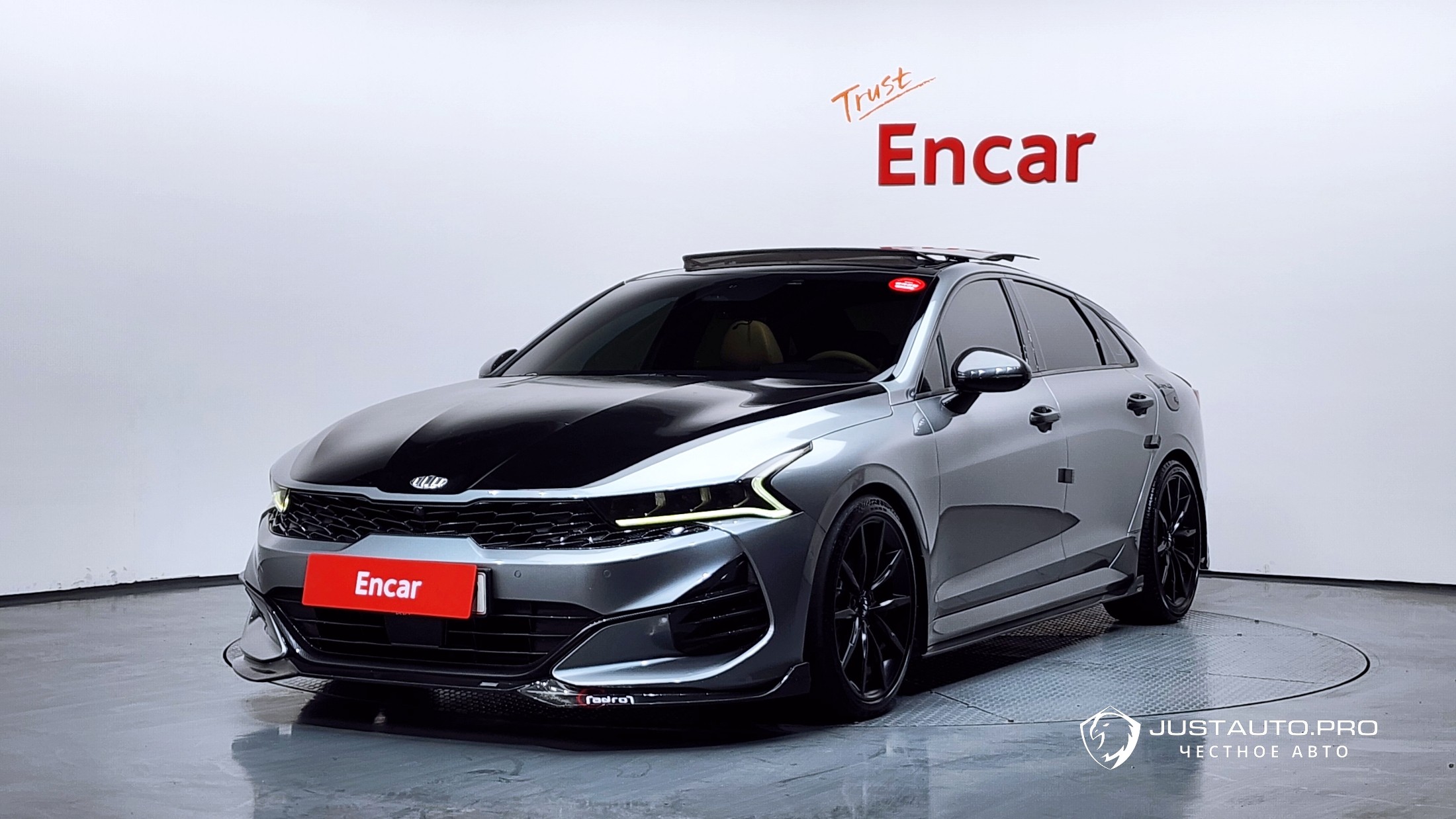 Автомобиль Kia K5