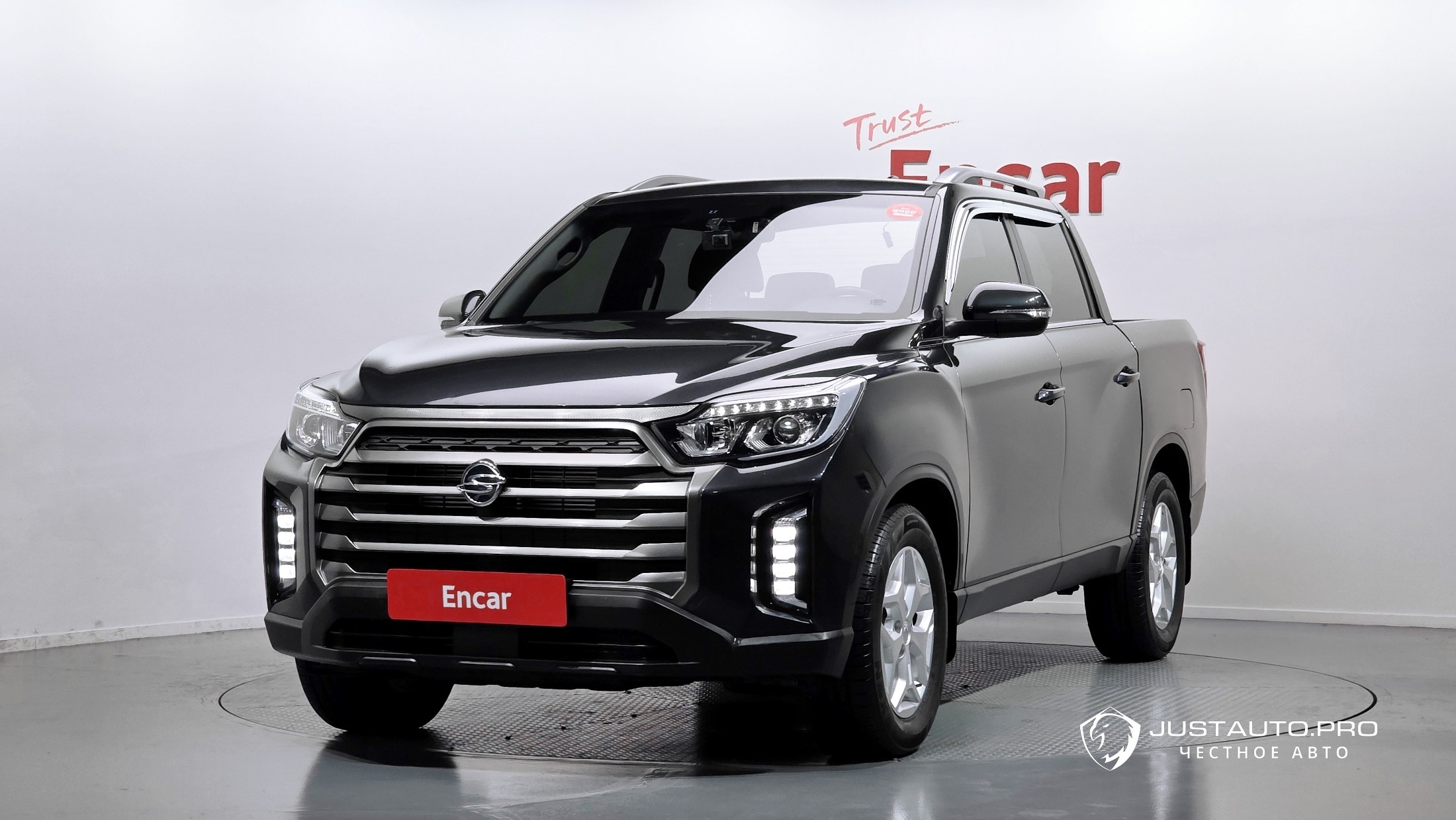 Автомобиль KG_Mobility_Ssangyong Rexton