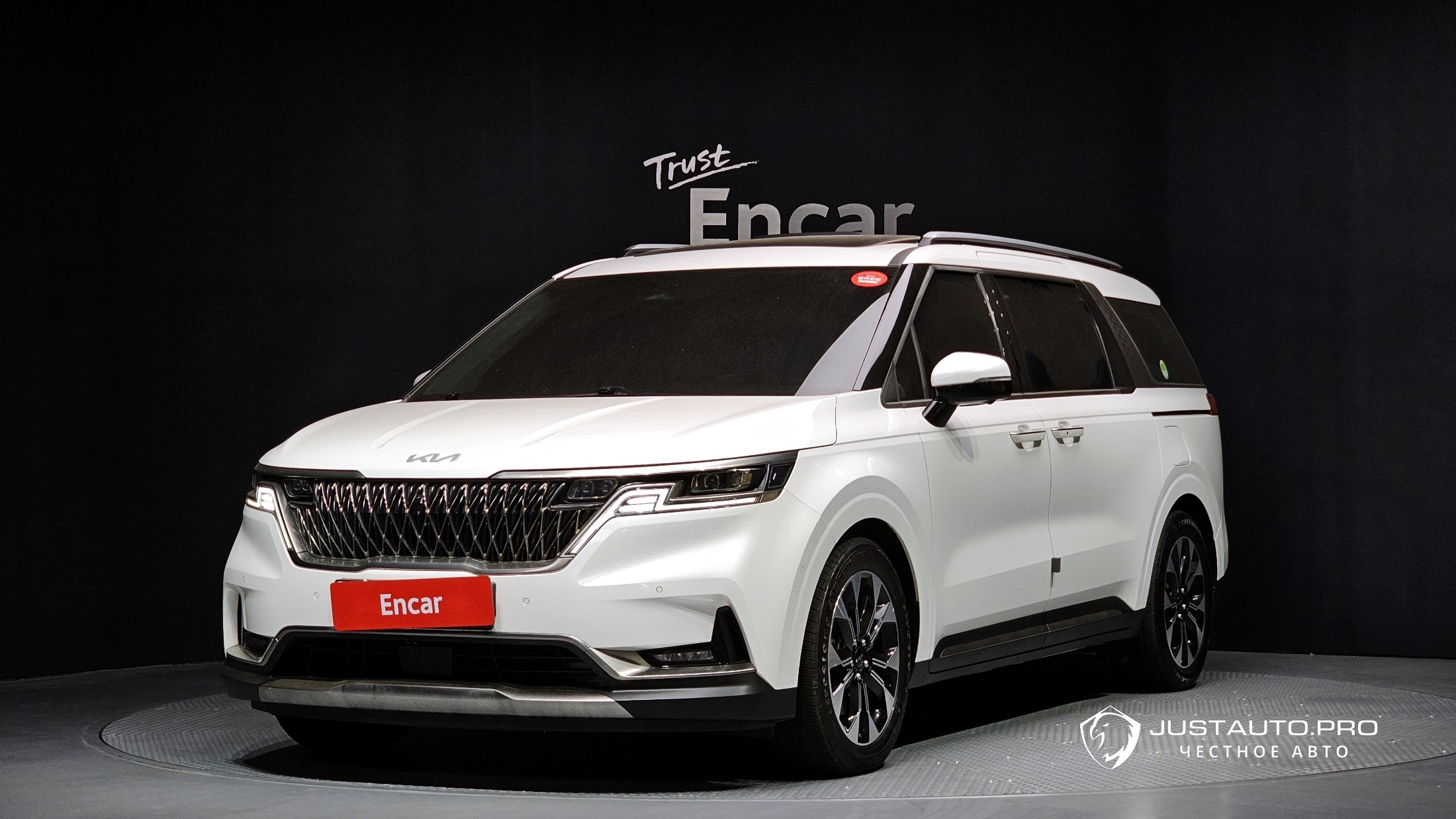 Автомобиль Kia Canival