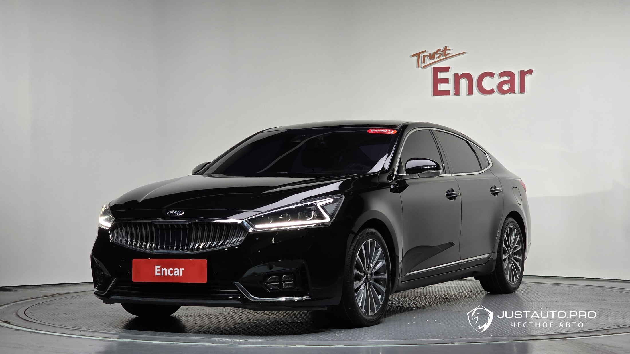 Автомобиль Kia K7