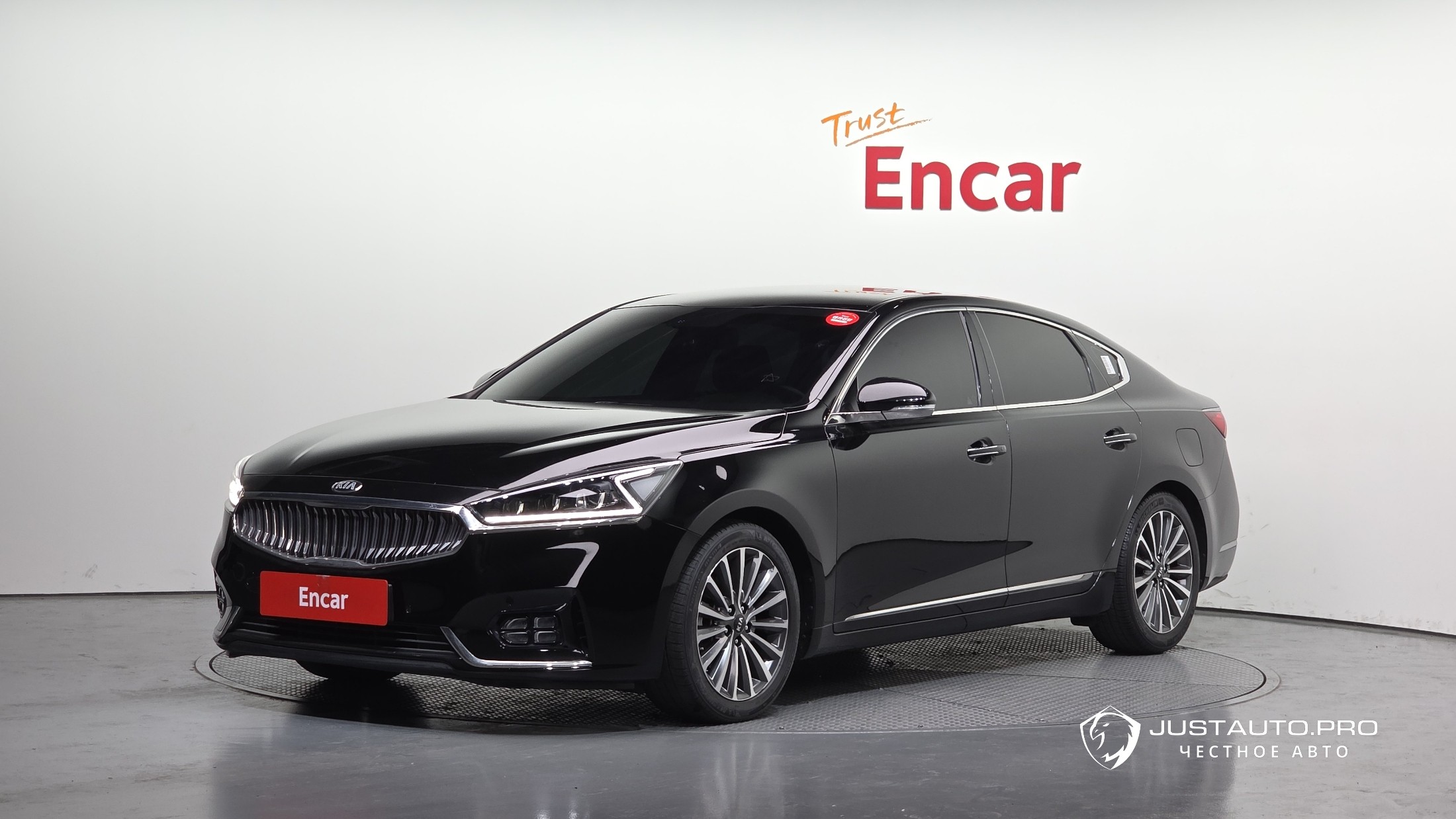 Автомобиль Kia K7