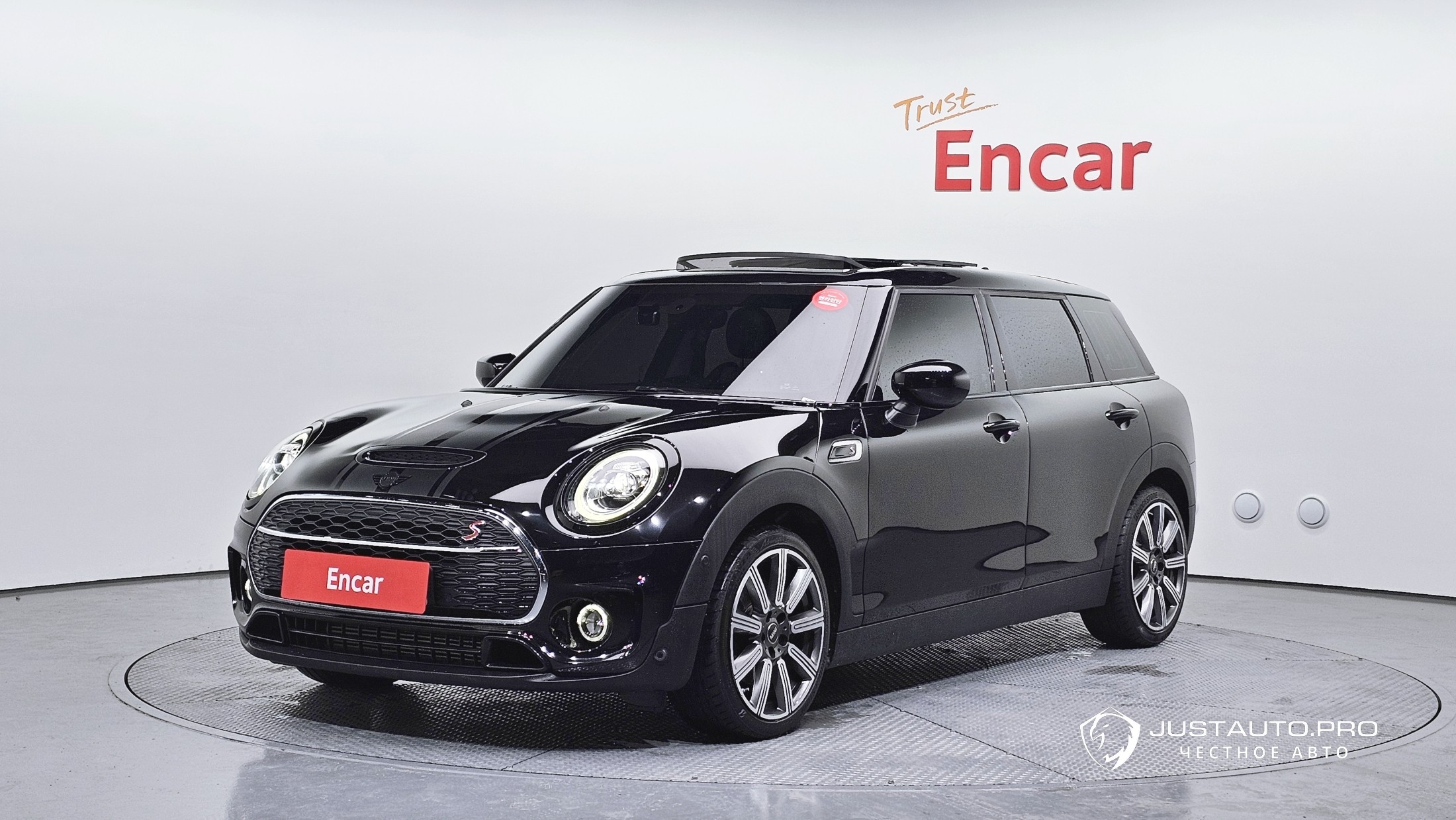 Автомобиль Mini Clubman