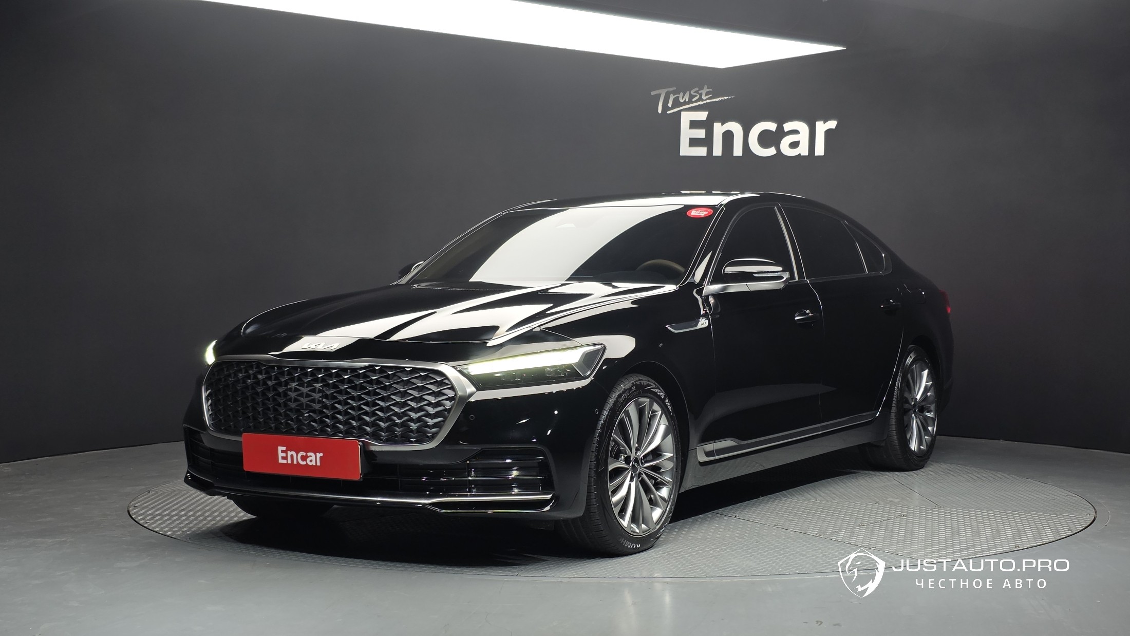 Автомобиль Kia K9