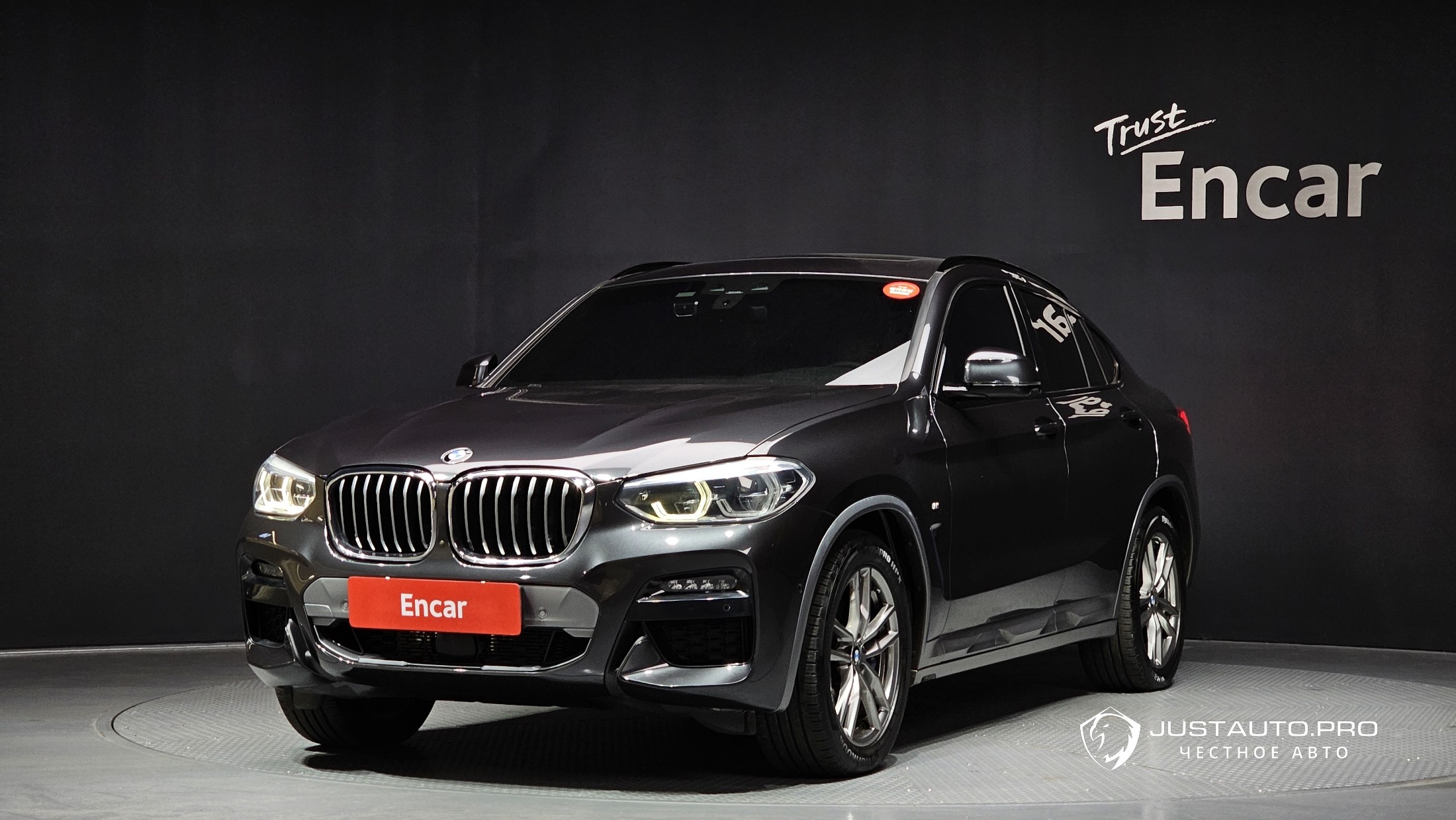 Автомобиль BMW X4