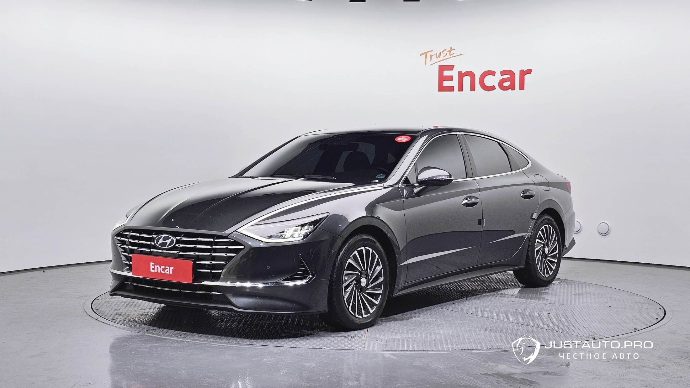 Автомобиль Hyundai Sonata