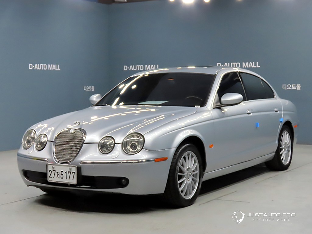 Автомобиль Jaguar S-TYPE