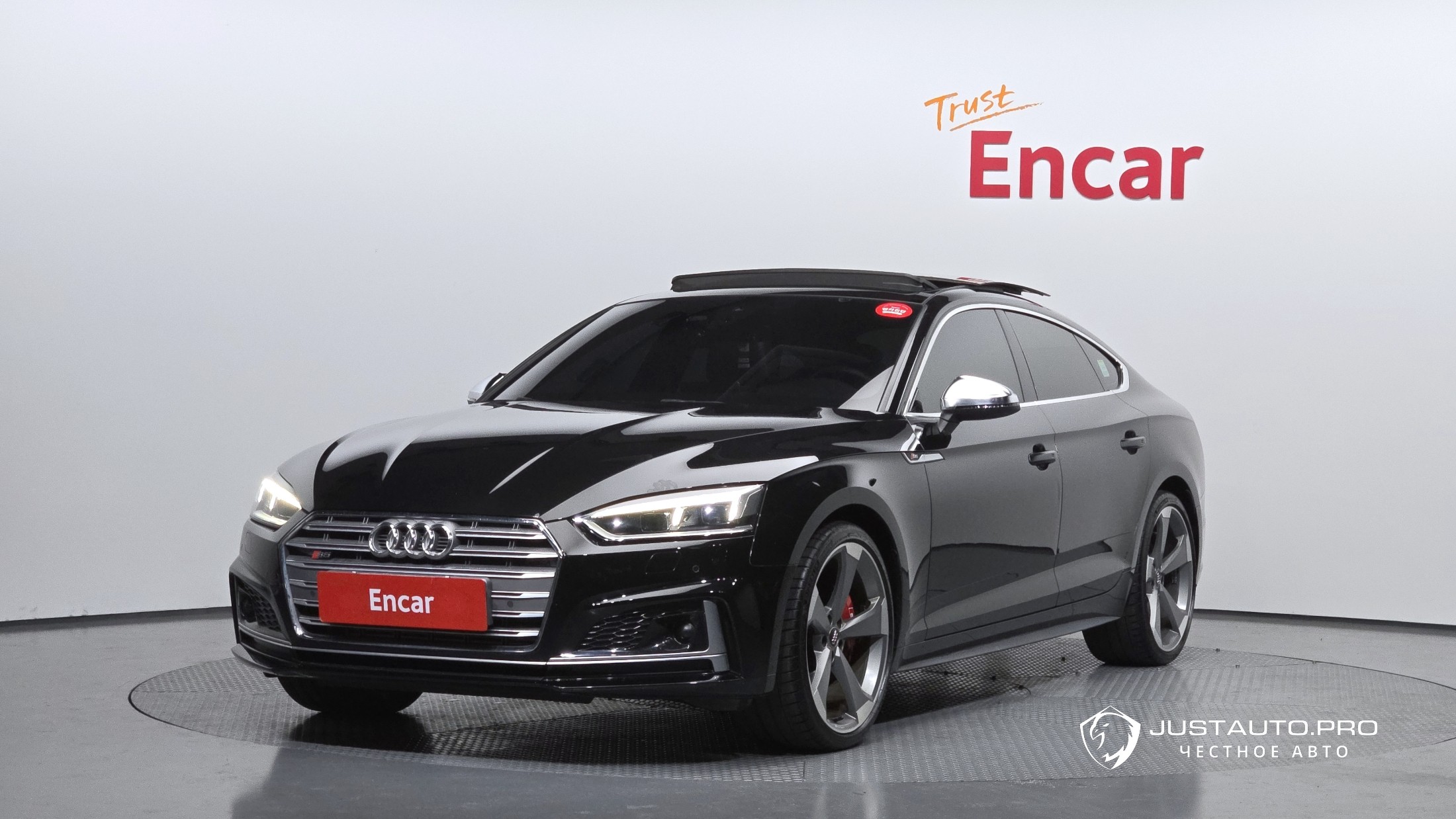 Автомобиль Audi A5