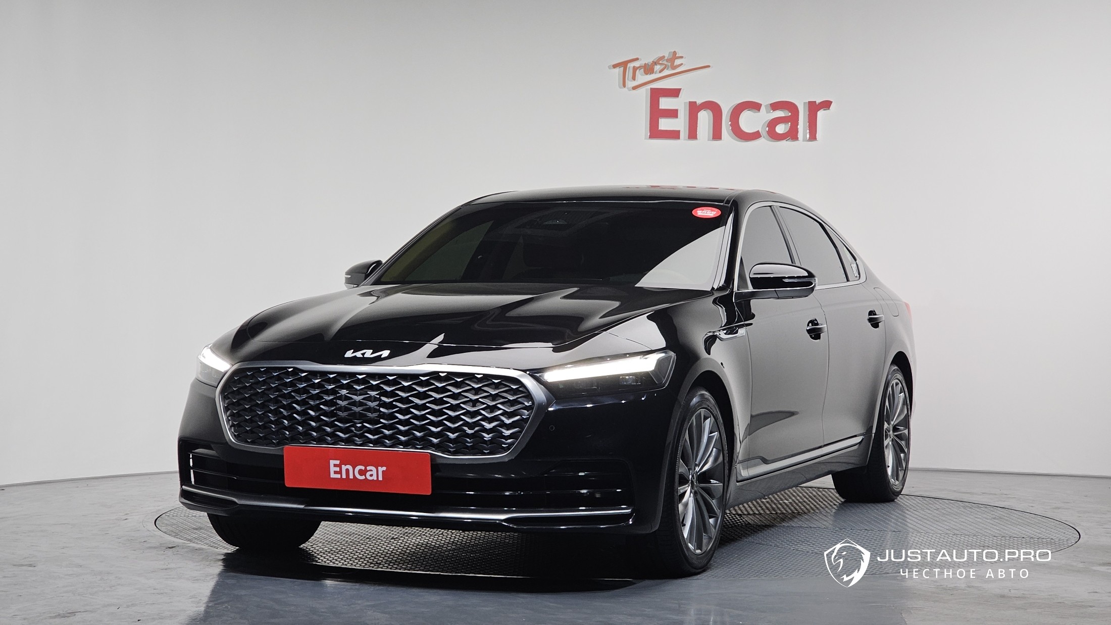 Автомобиль Kia K9