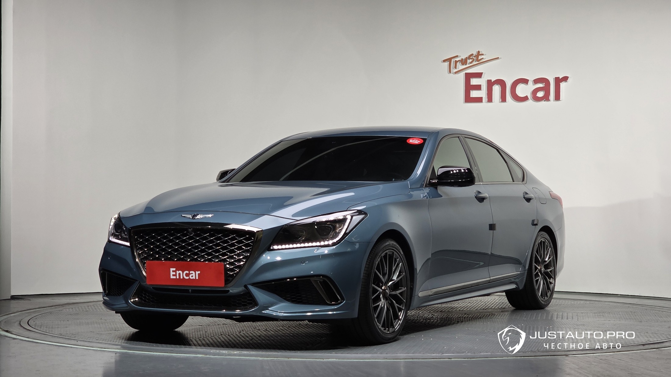 Автомобиль Genesis G80