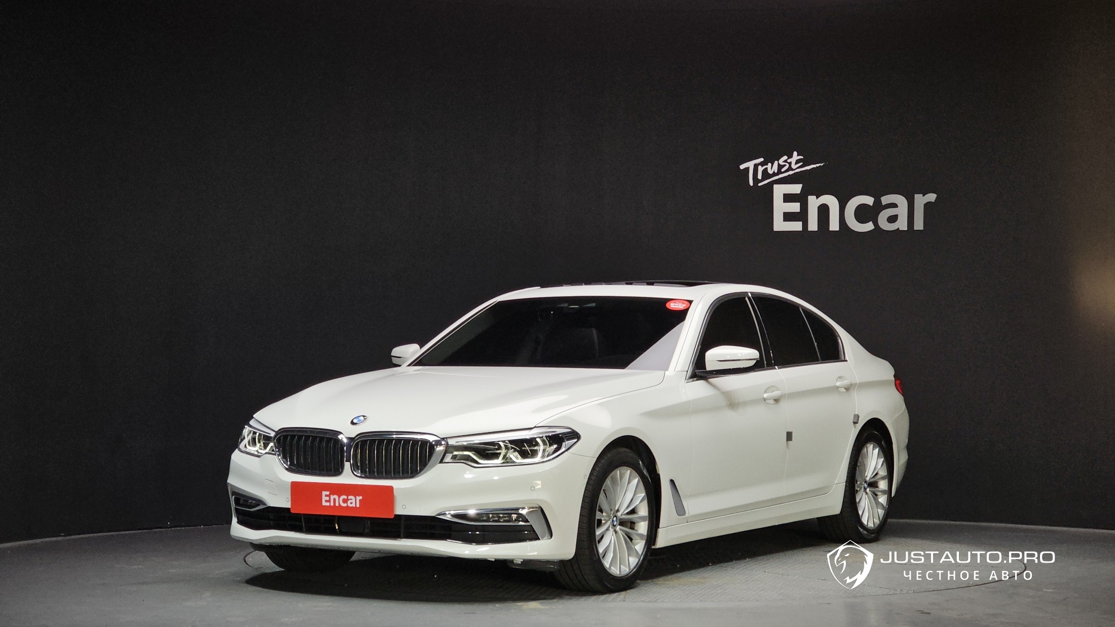 Автомобиль BMW 5-Series