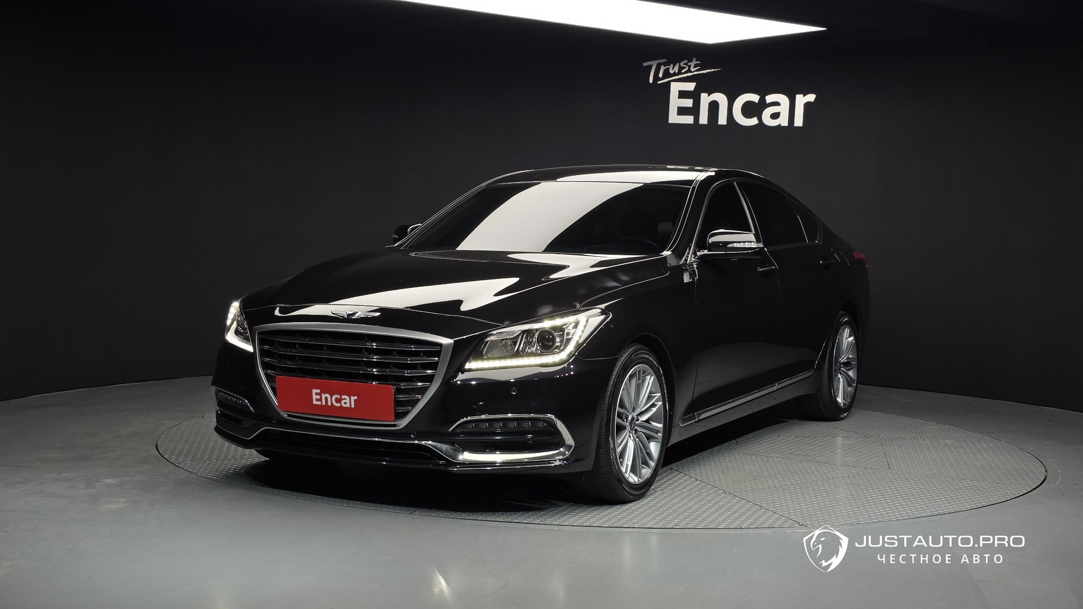 Автомобиль Genesis G80