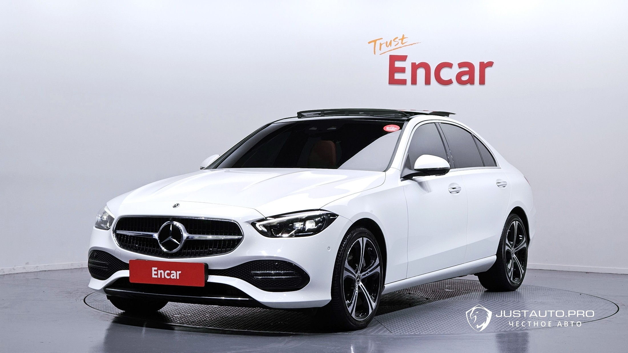 Автомобиль Mercedes-Benz C-Class