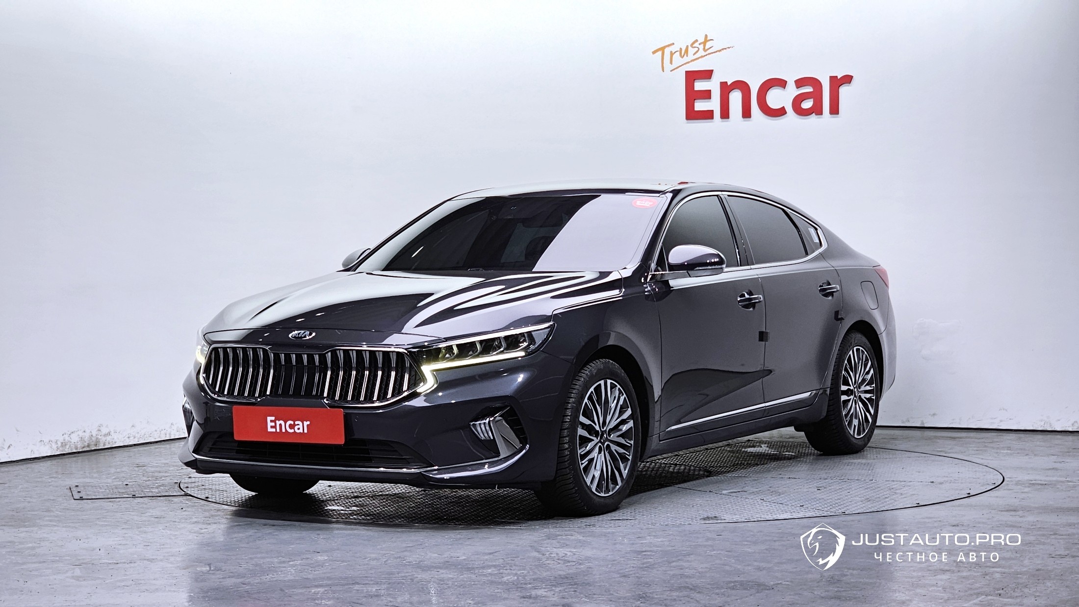 Автомобиль Kia K7