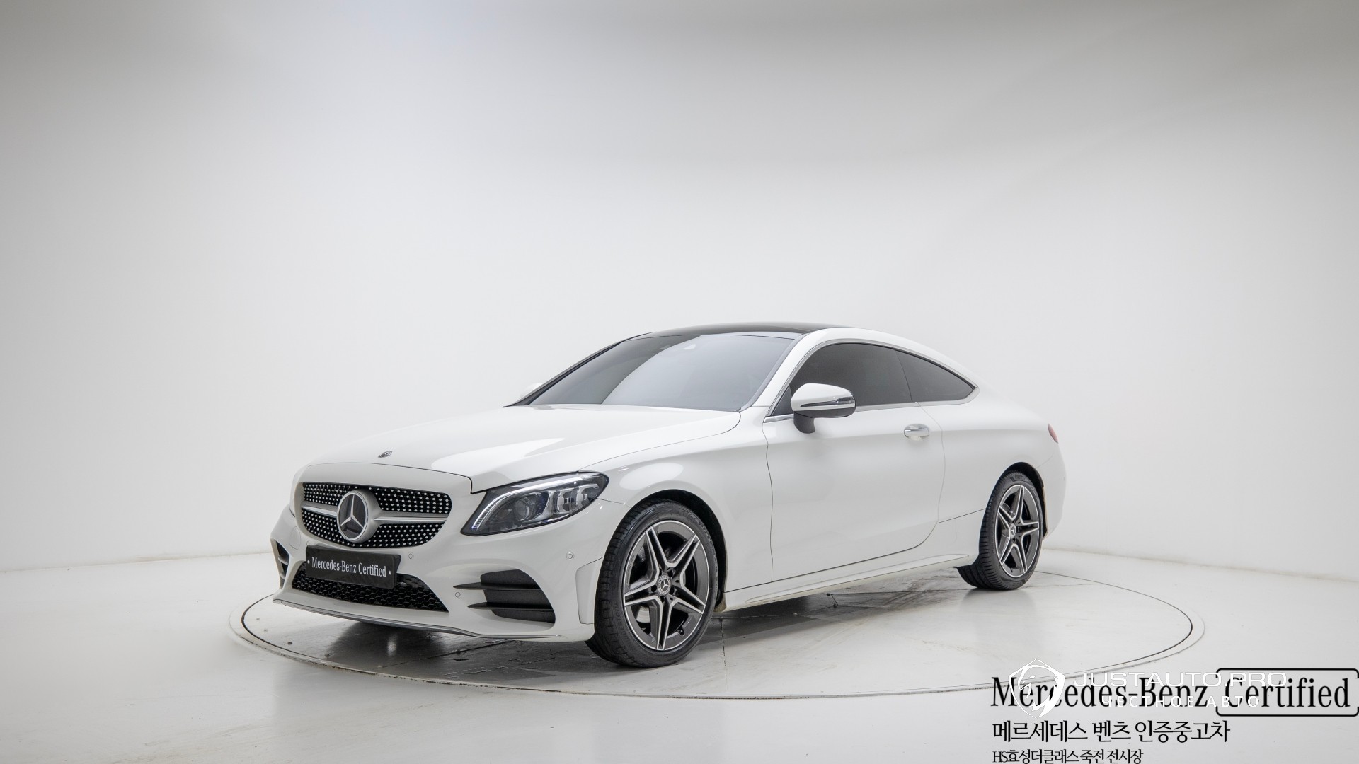 Автомобиль Mercedes-Benz C-Class
