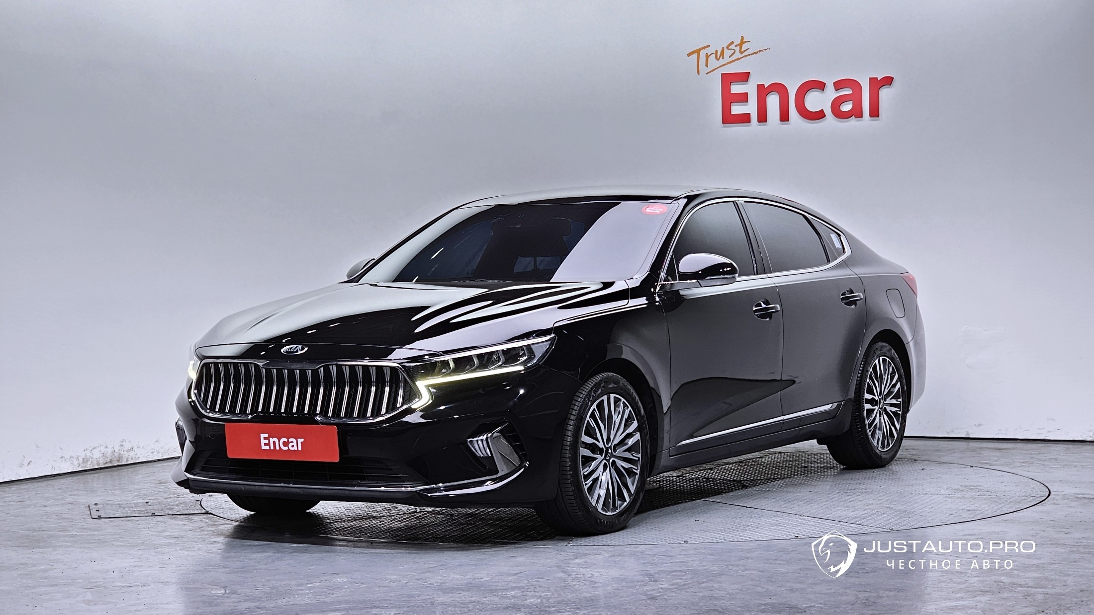 Автомобиль Kia K7