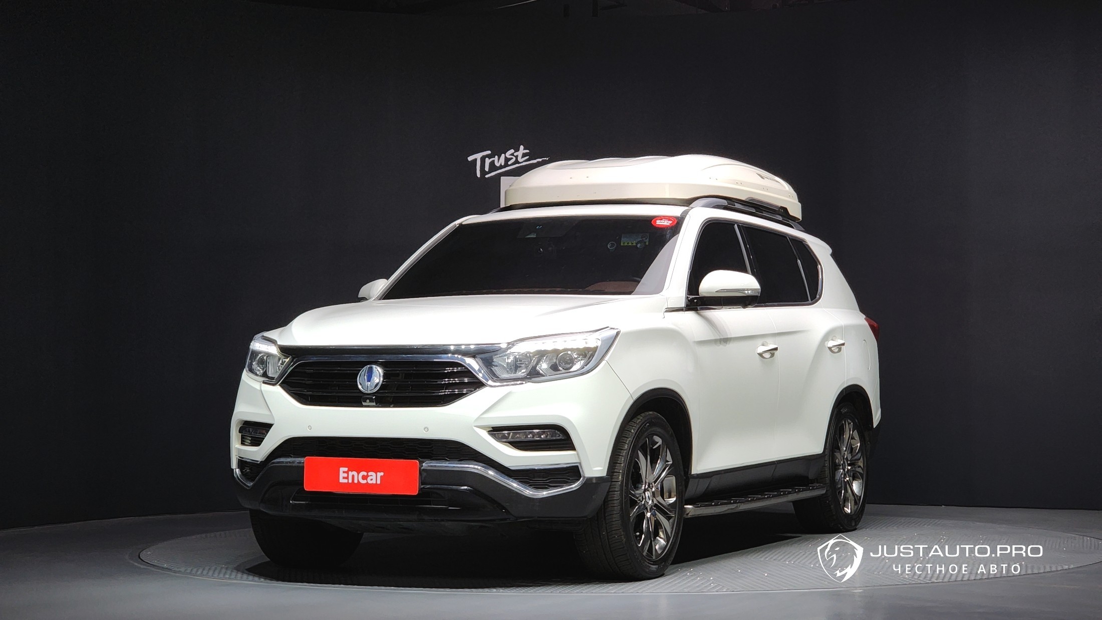 Автомобиль KG_Mobility_Ssangyong Rexton