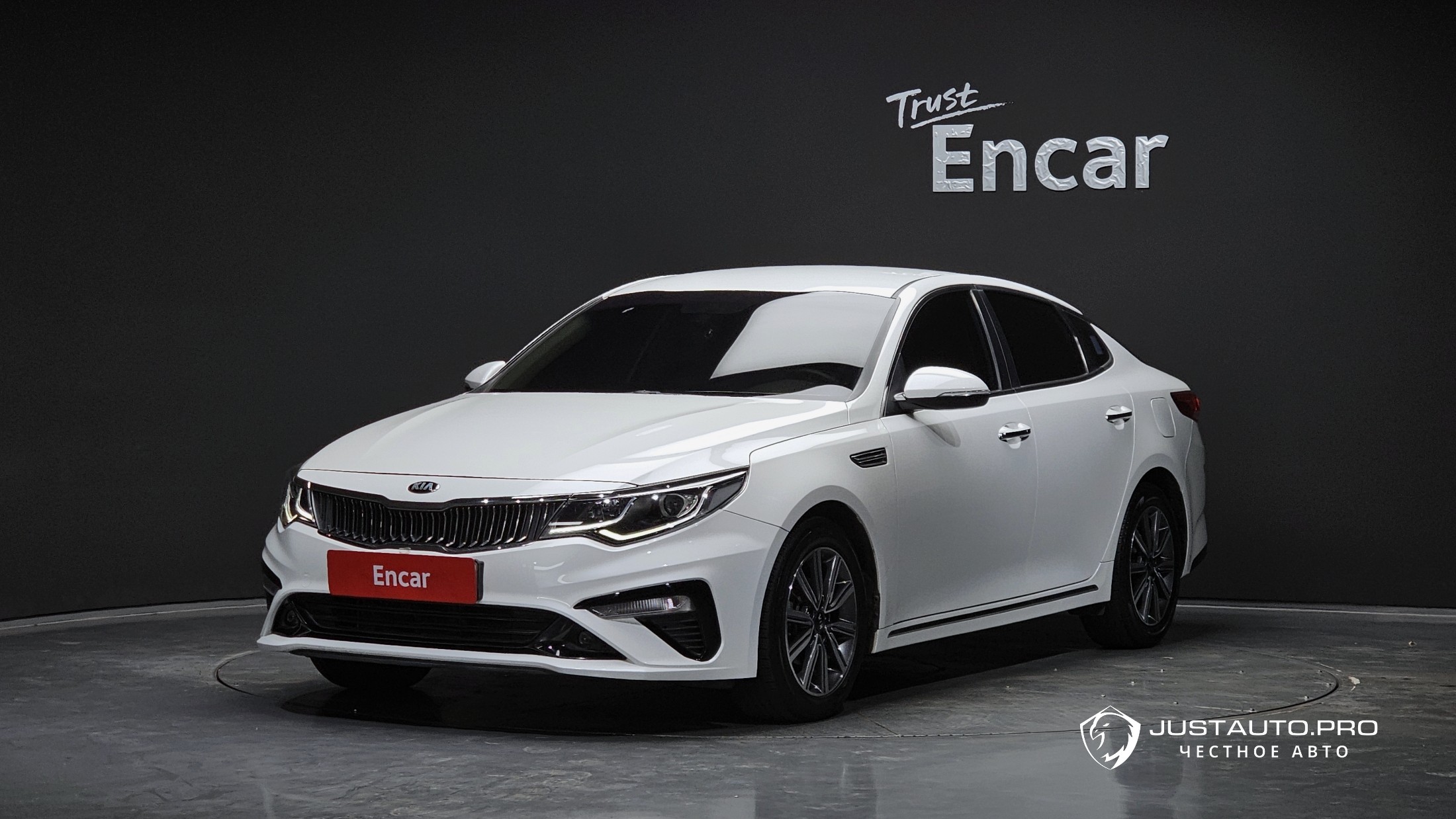 Автомобиль Kia K5