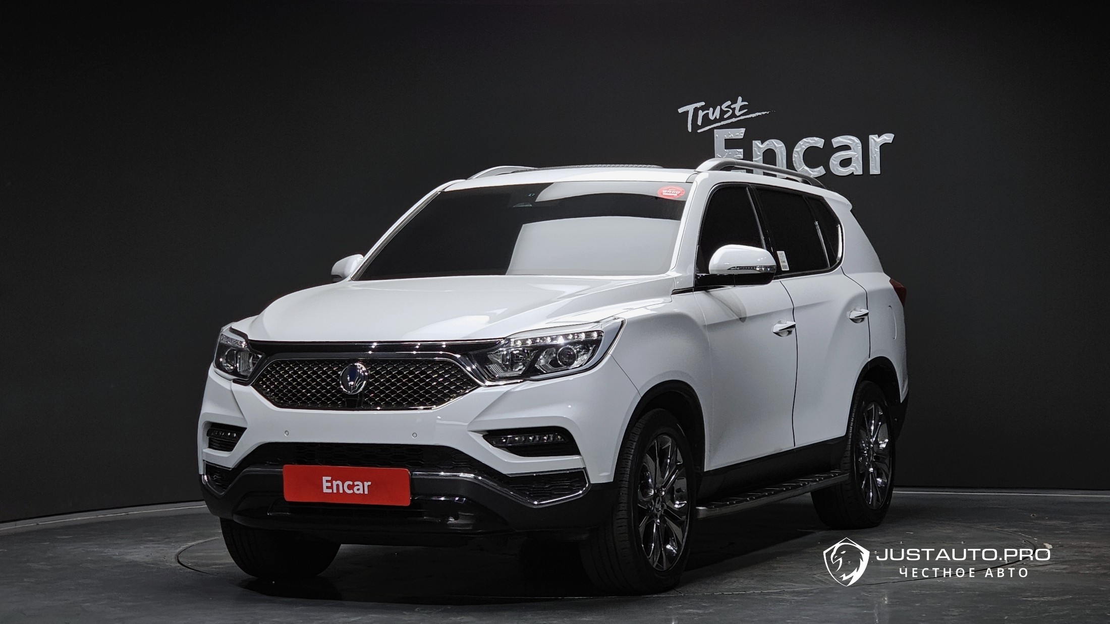 Автомобиль KG_Mobility_Ssangyong Rexton