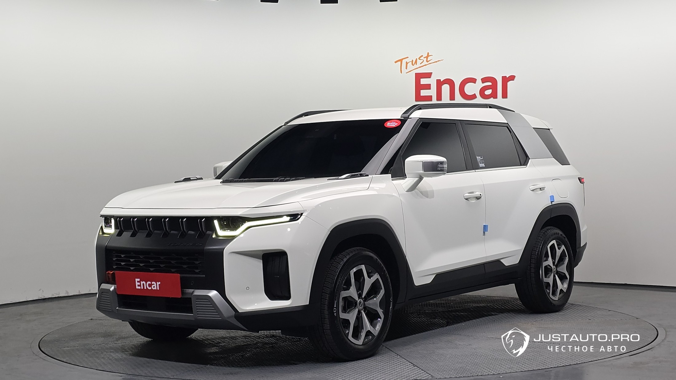 Автомобиль KG_Mobility_Ssangyong Torres