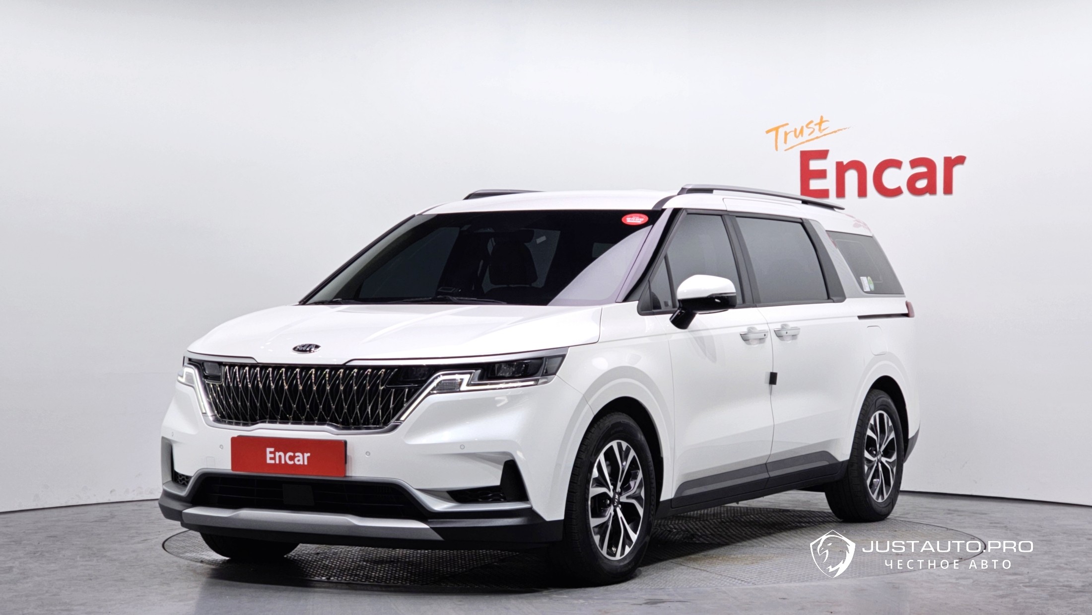 Автомобиль Kia Canival