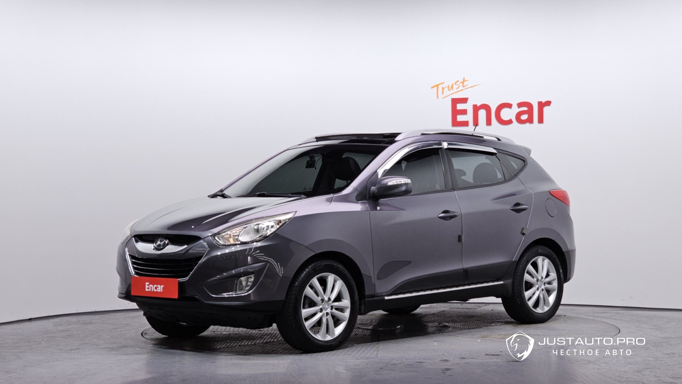 Автомобиль Hyundai Tucson