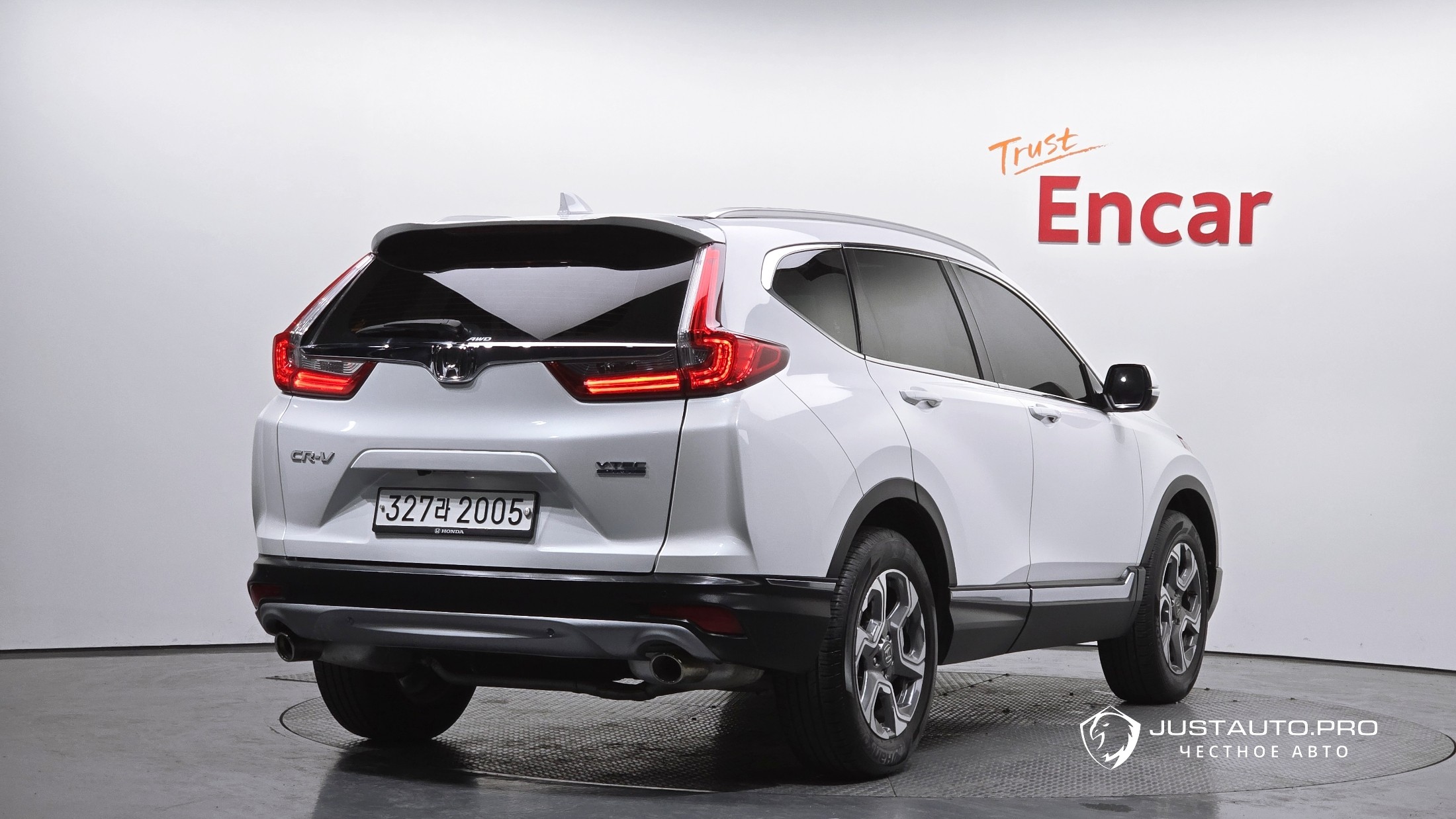 Автомобиль Honda CR-V